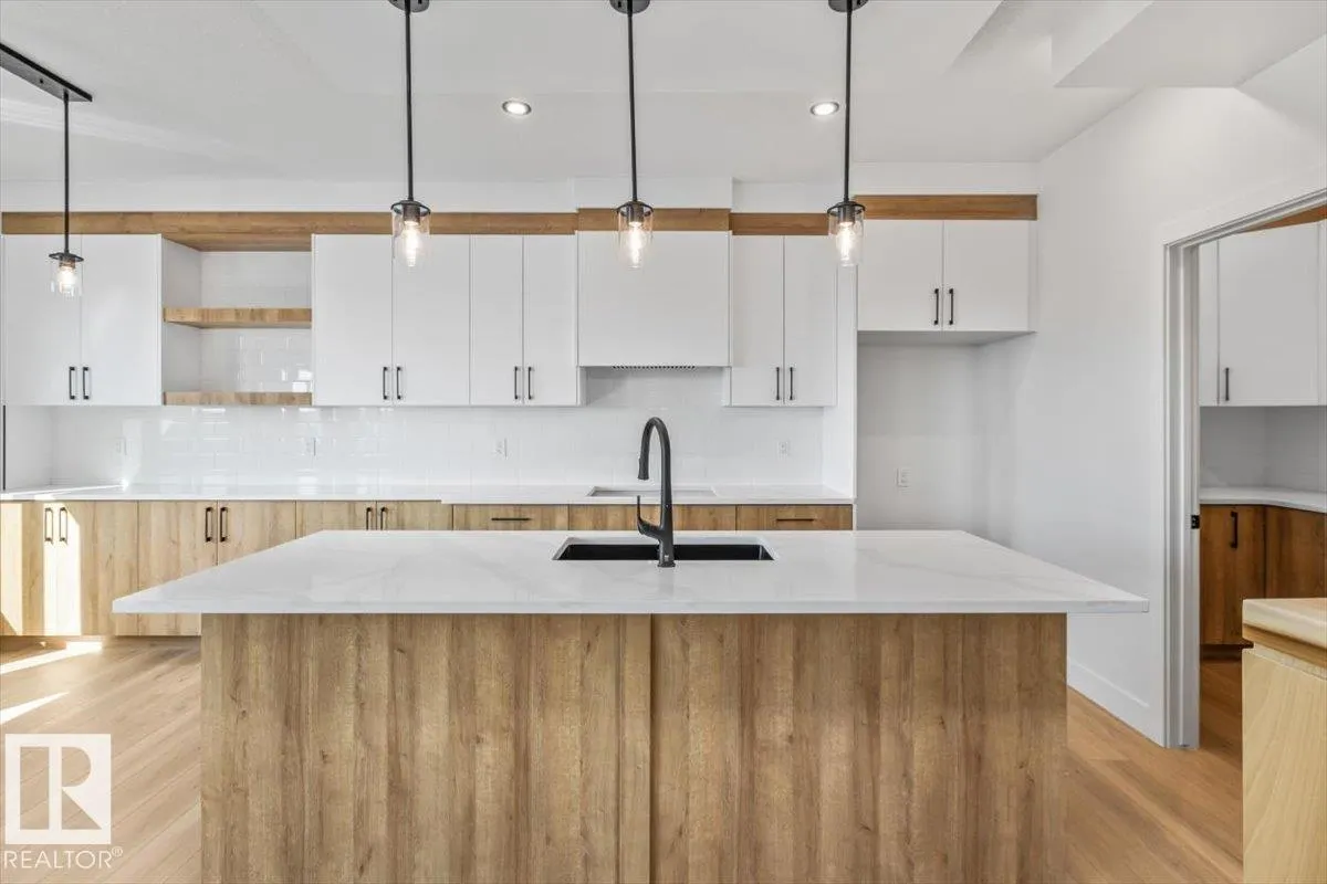 29 Foxtail Road