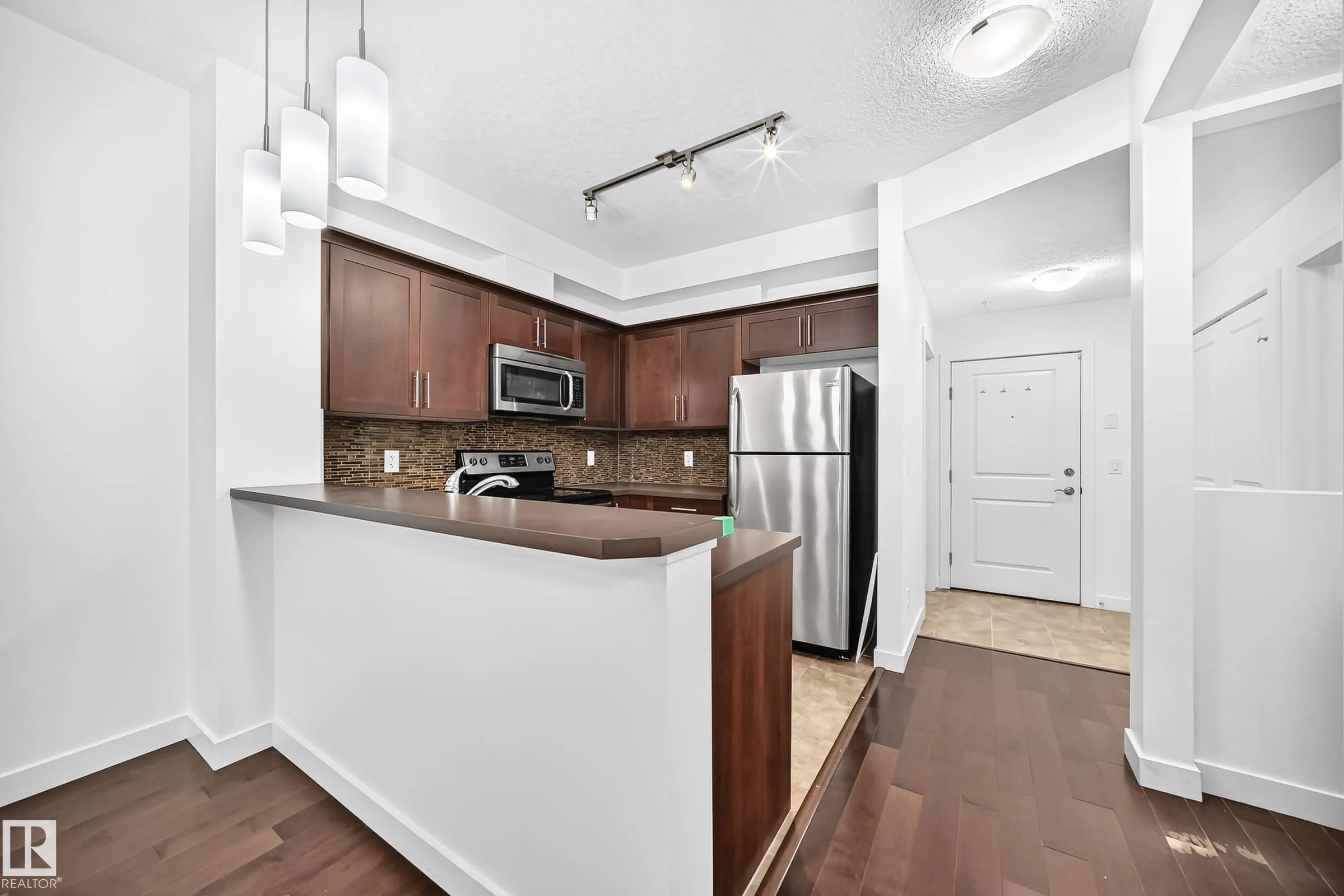2584 Anderson Way