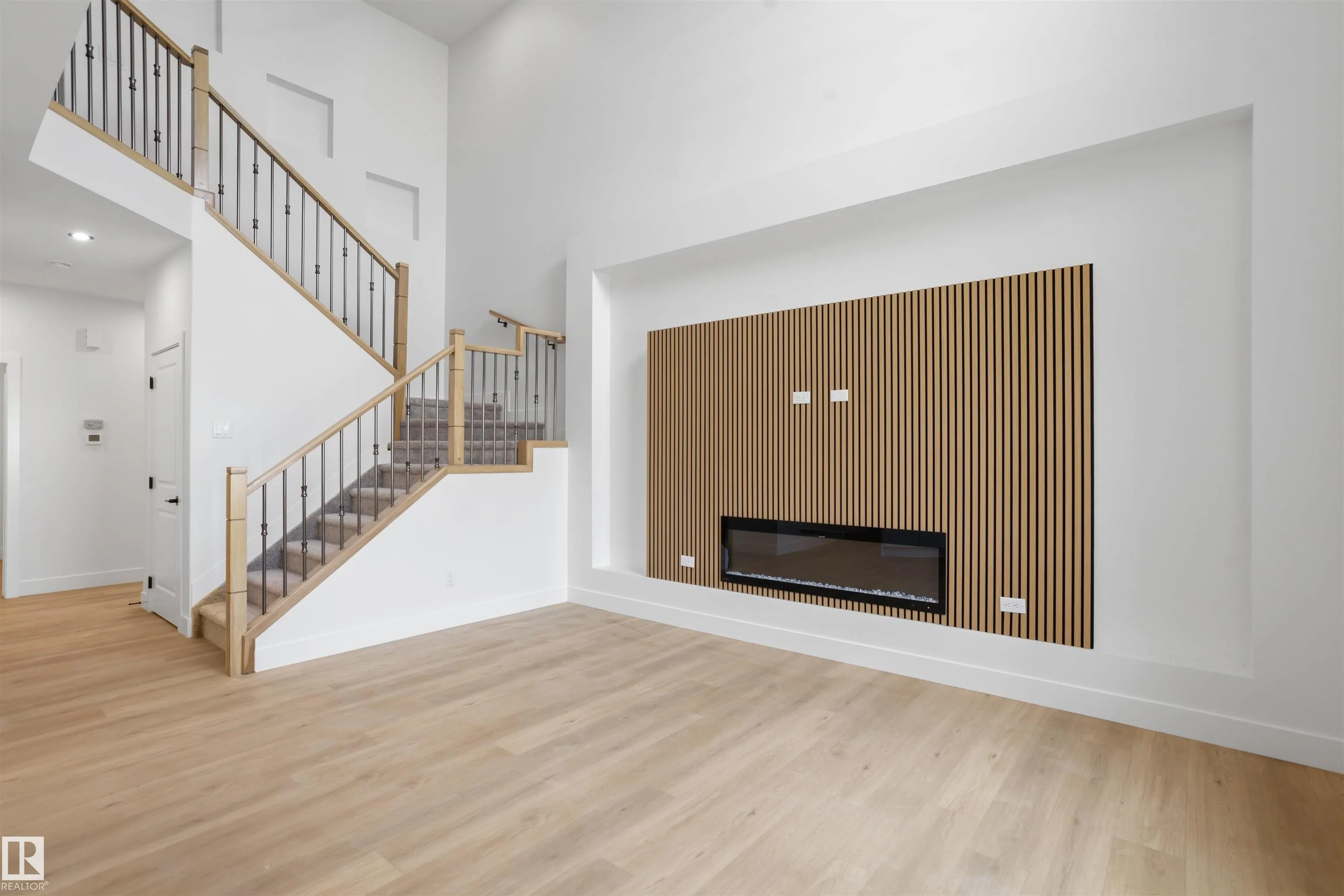 24 Munn Way