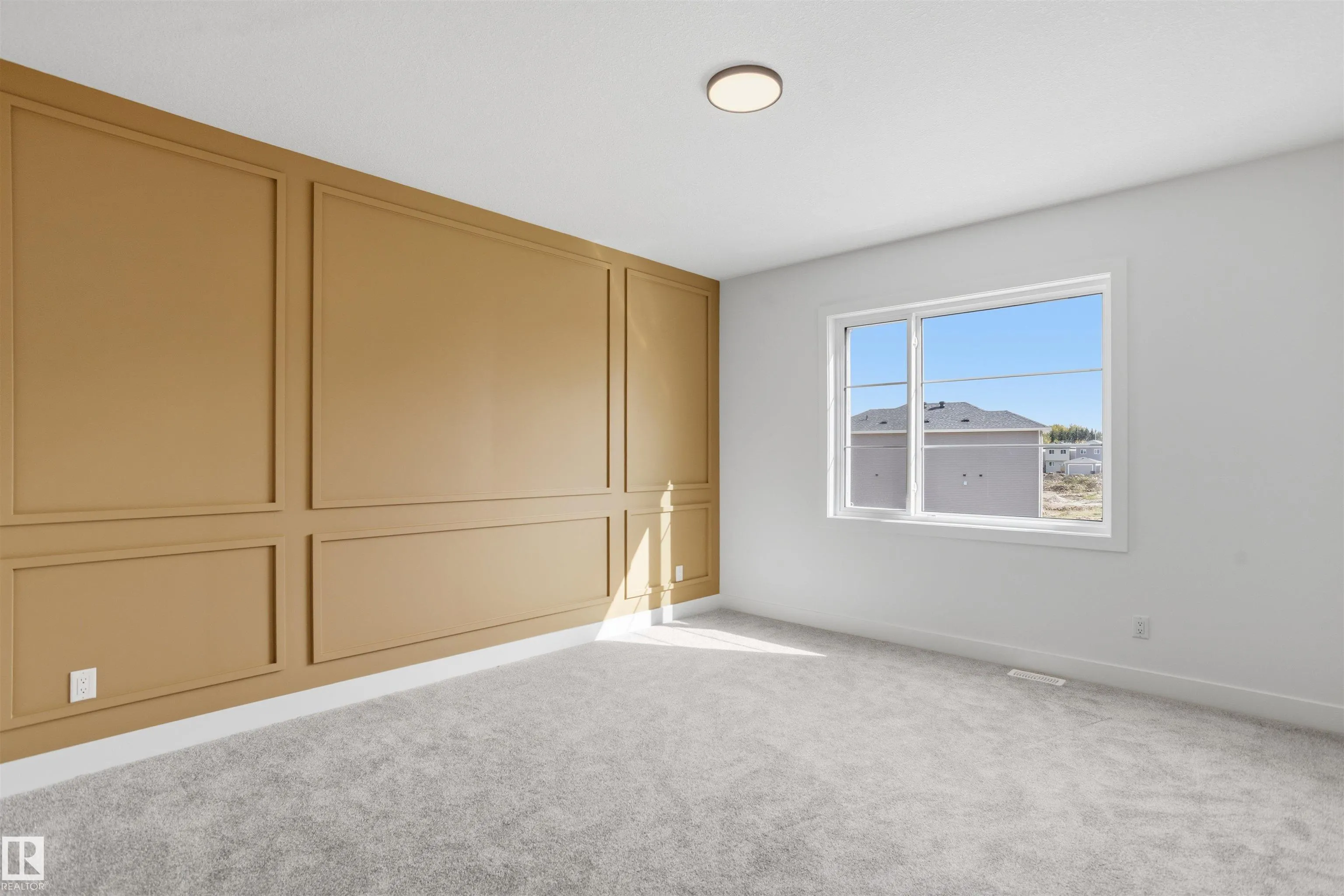 24 Munn Way