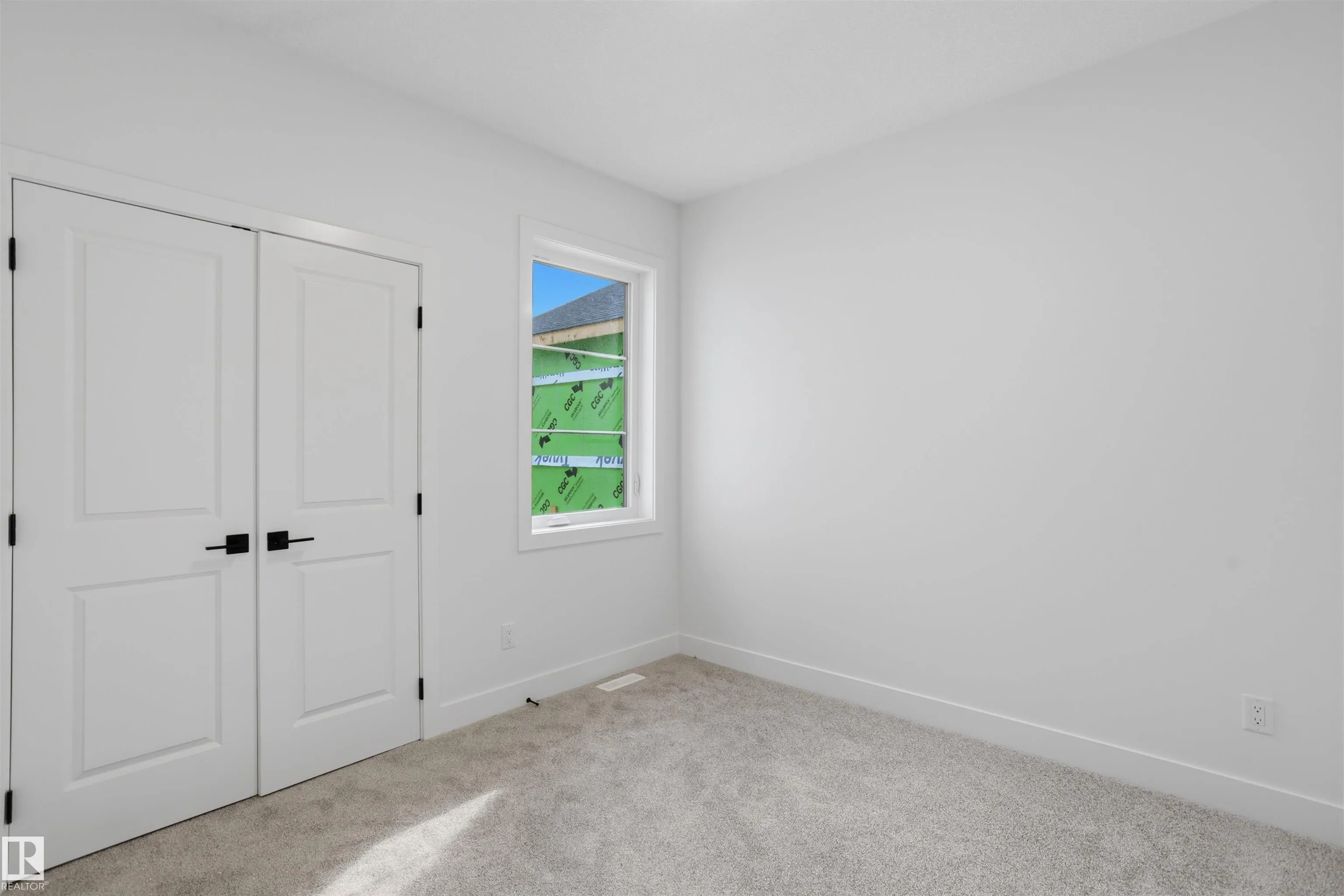 24 Munn Way