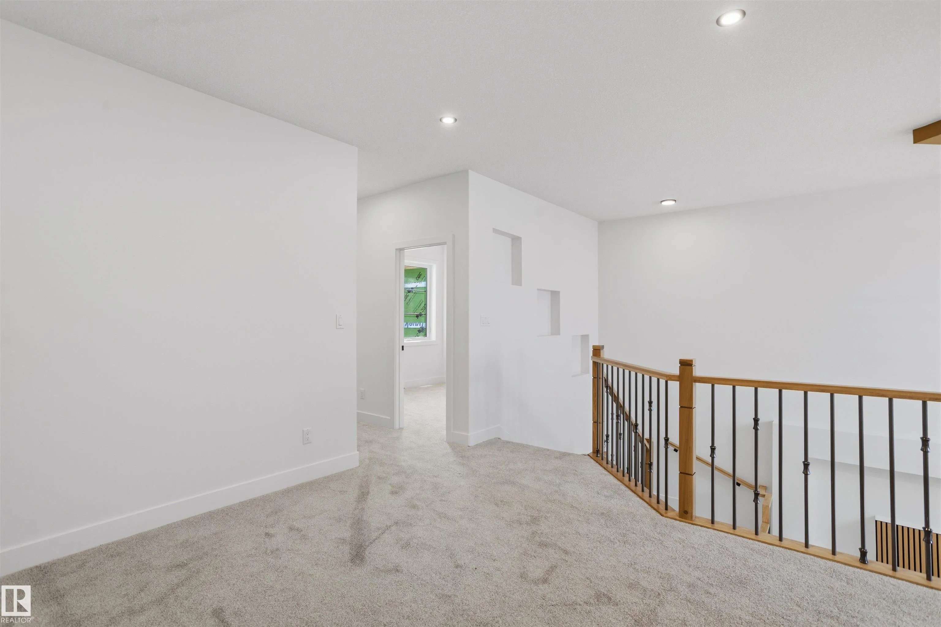 24 Munn Way