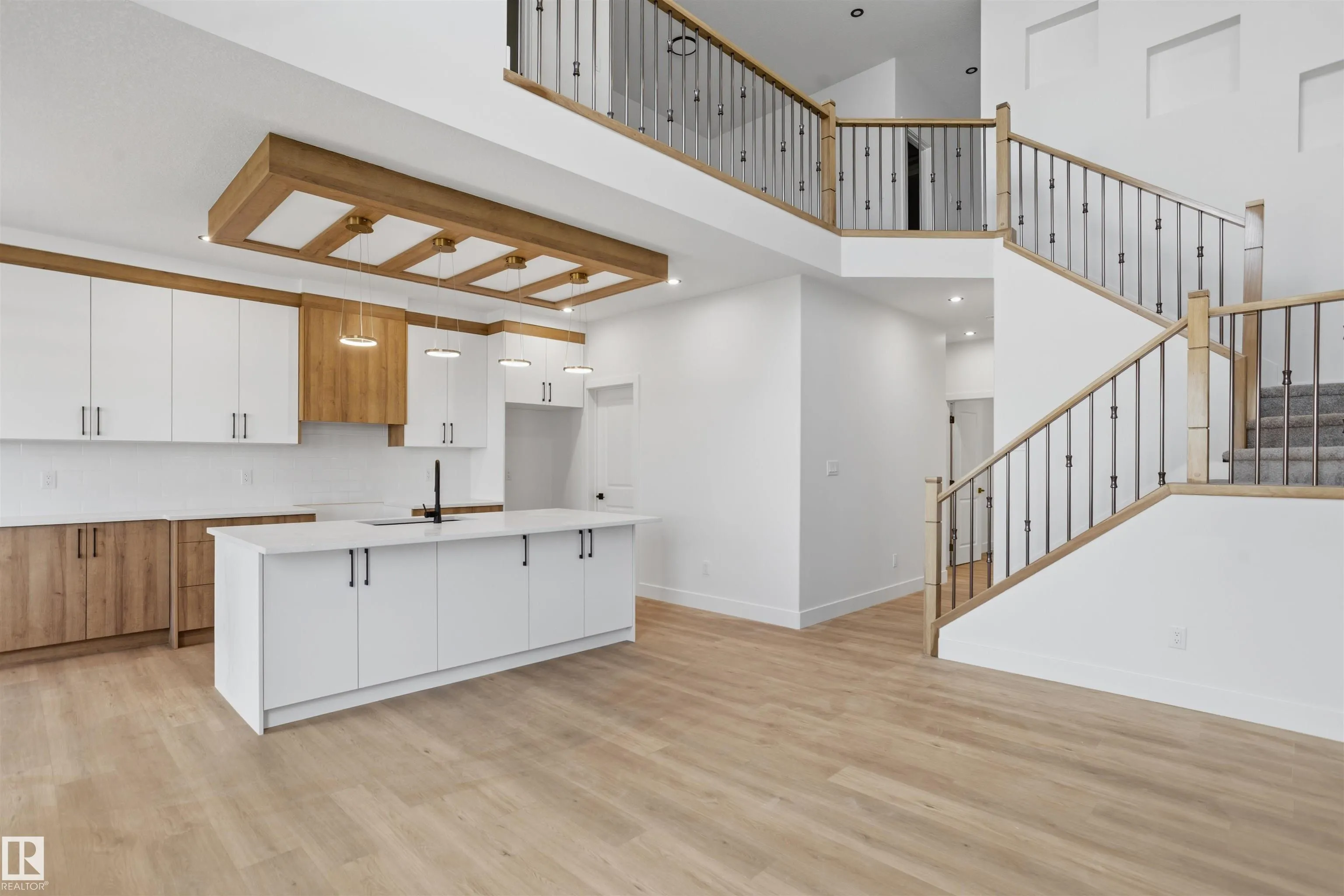 24 Munn Way