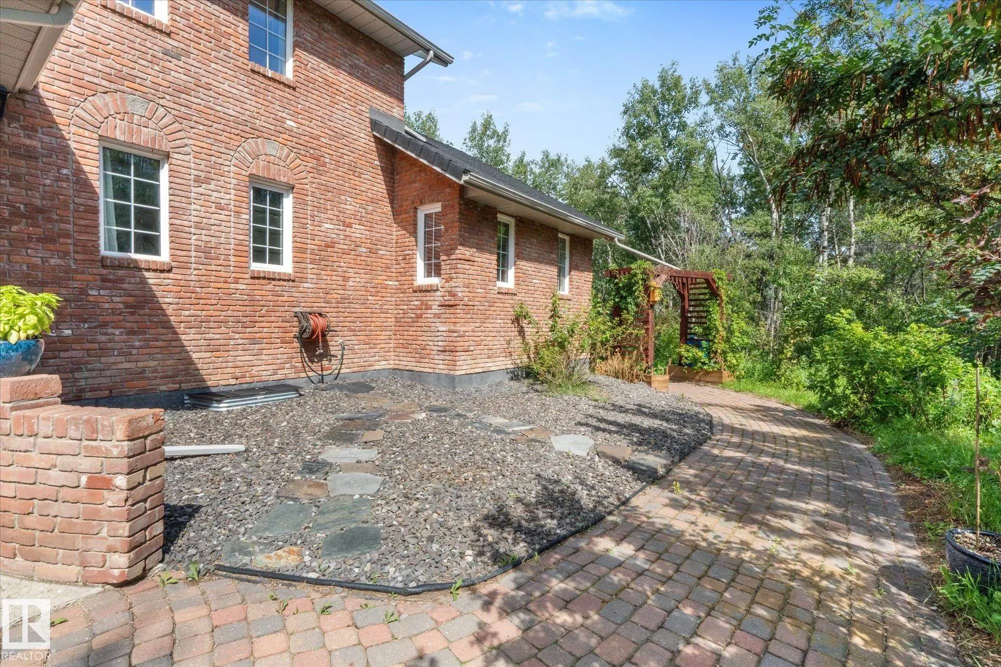 53221 RGE ROAD 263