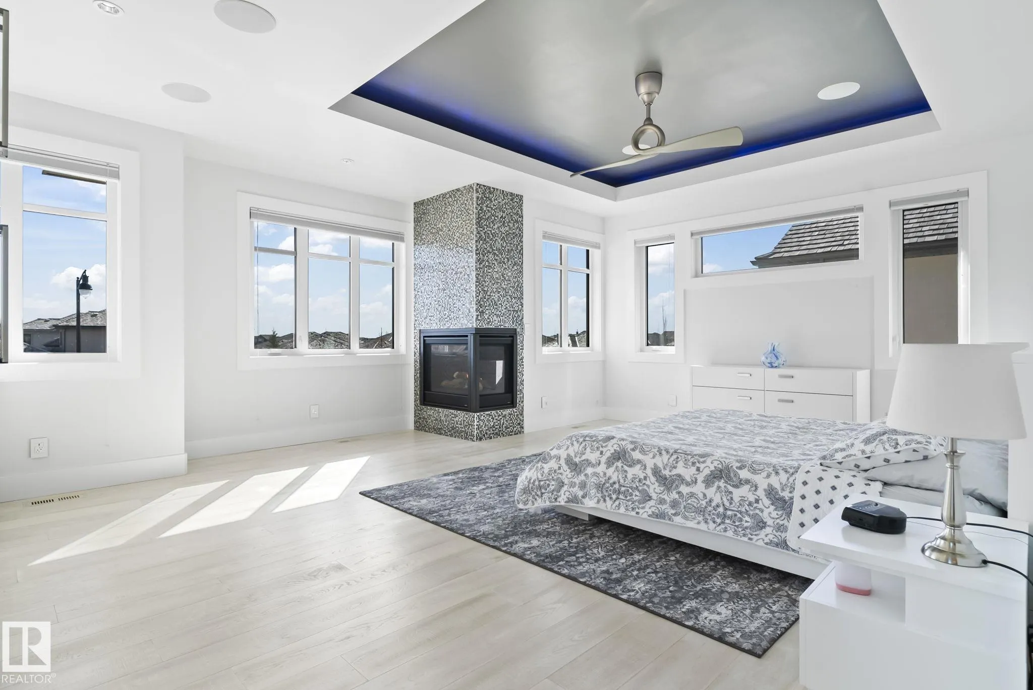3652 WESTCLIFF Way