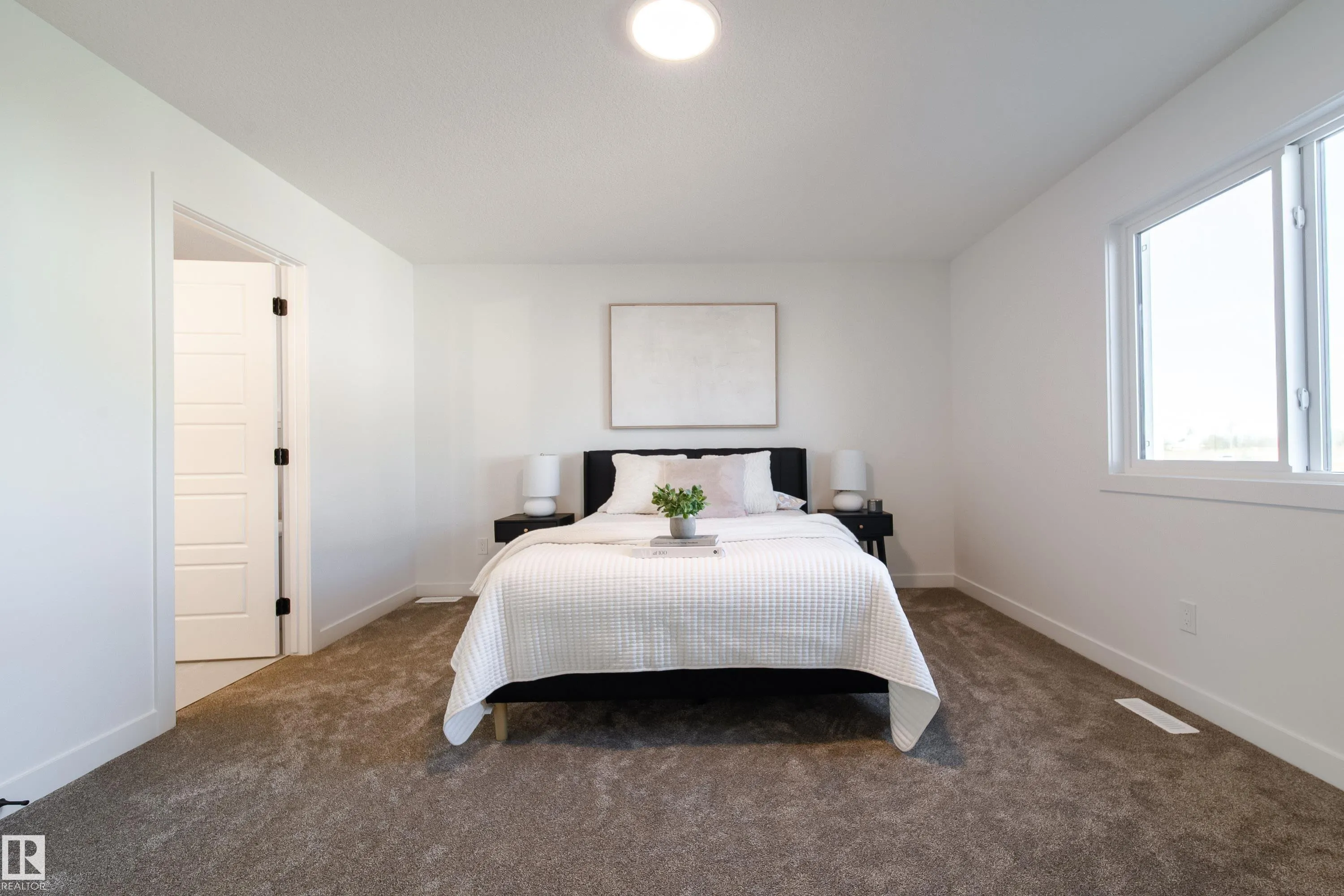 33 SUN MEADOWS CL