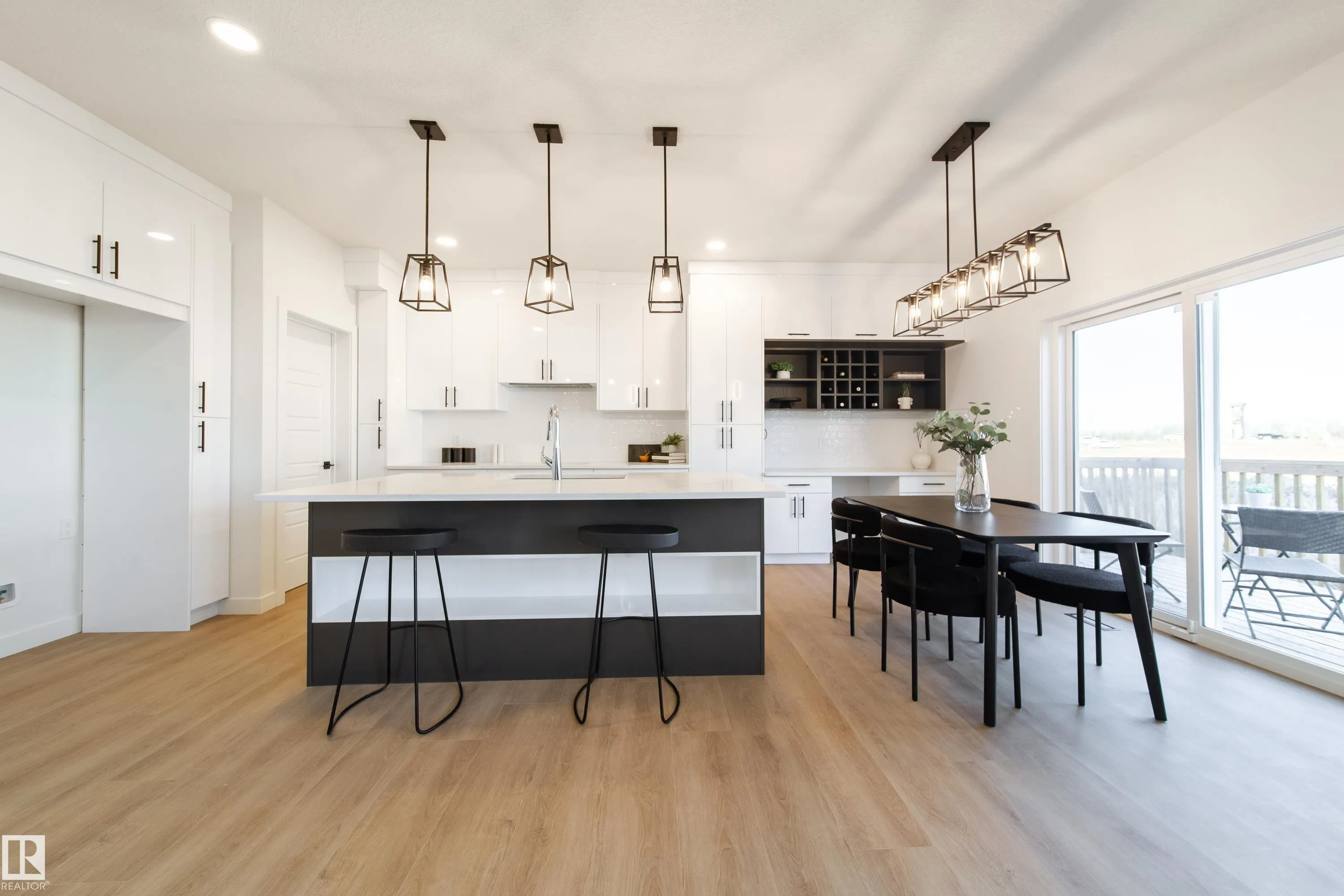 33 SUN MEADOWS CL