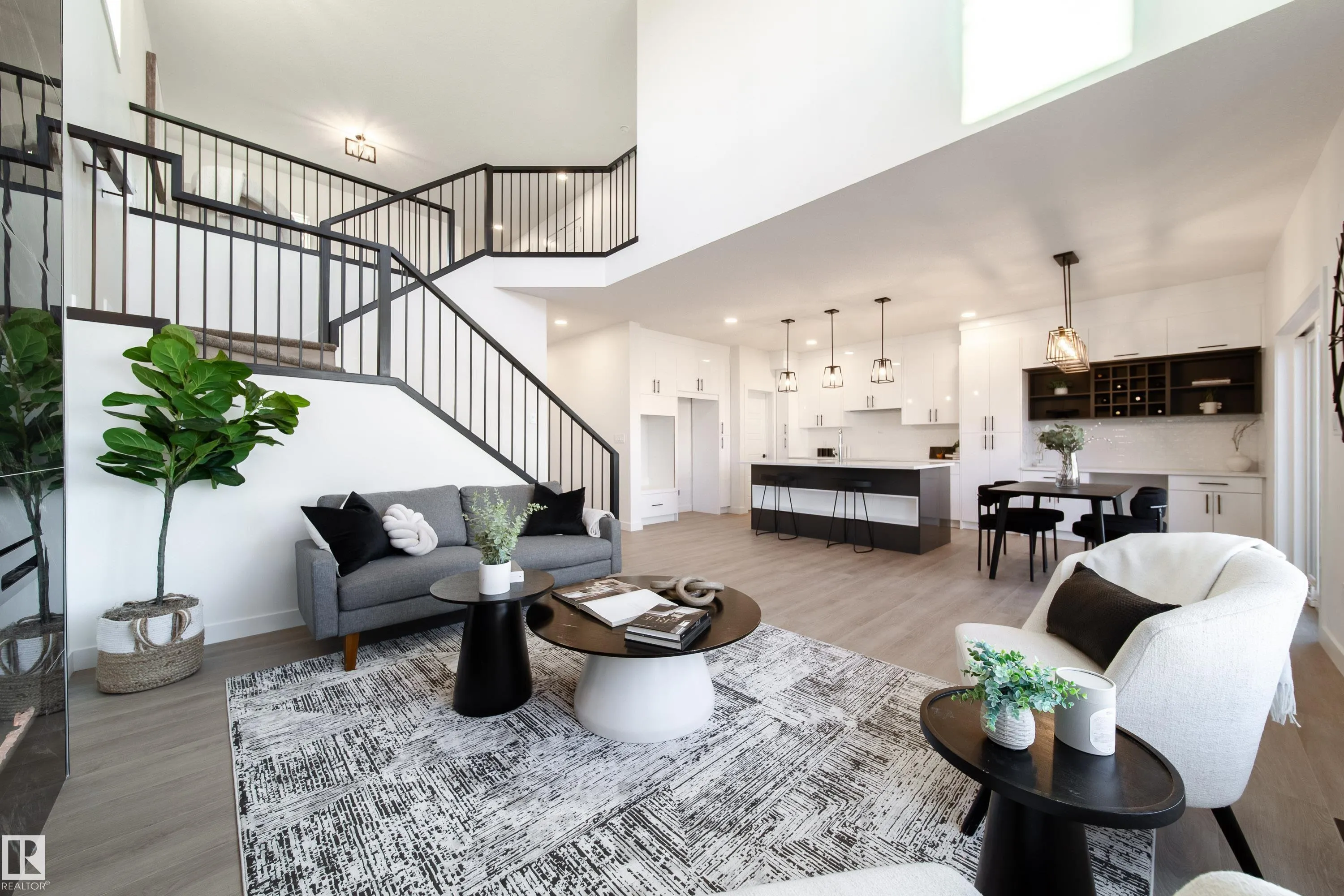 33 SUN MEADOWS CL