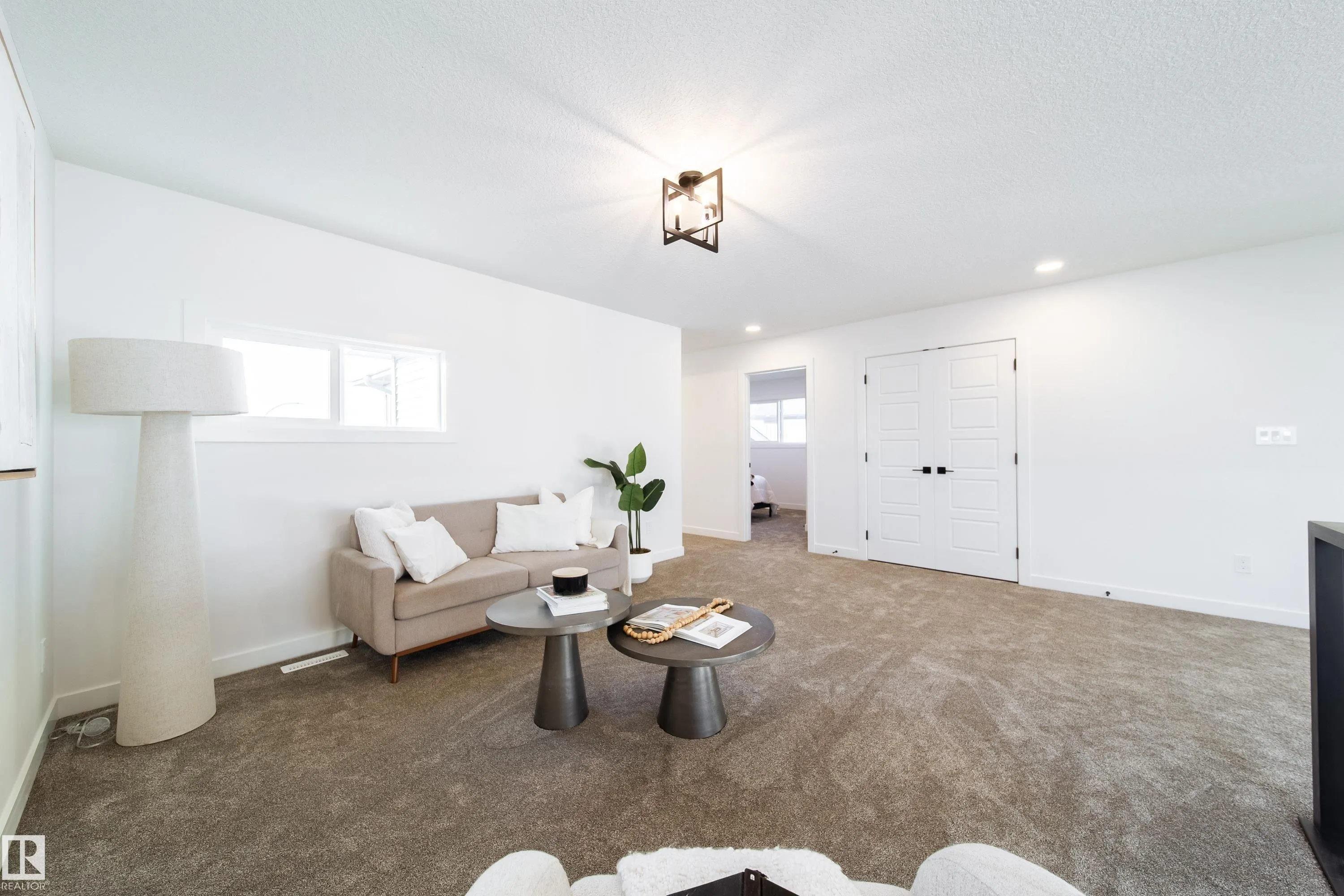 33 SUN MEADOWS CL