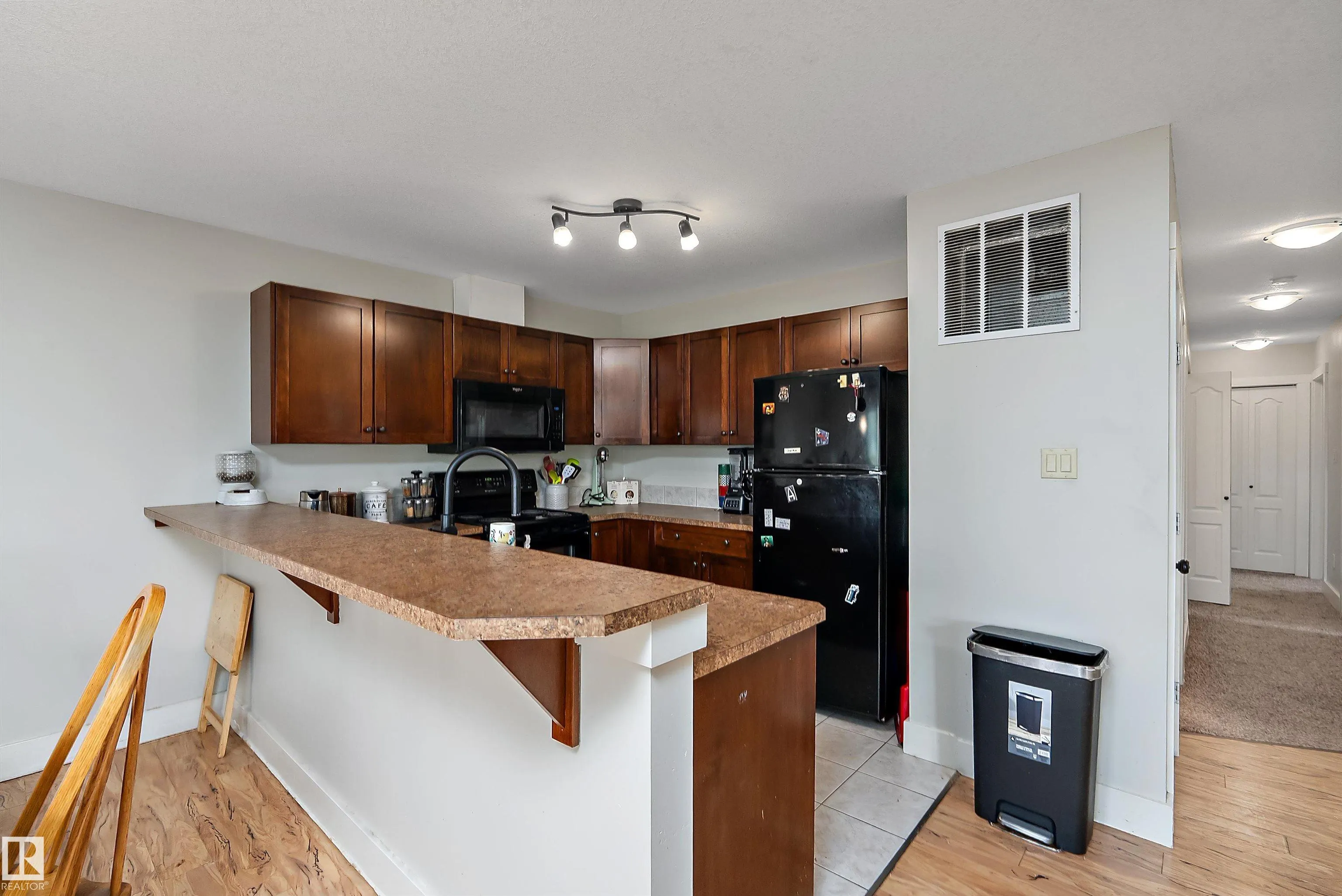 203 GRAYBRIAR Green