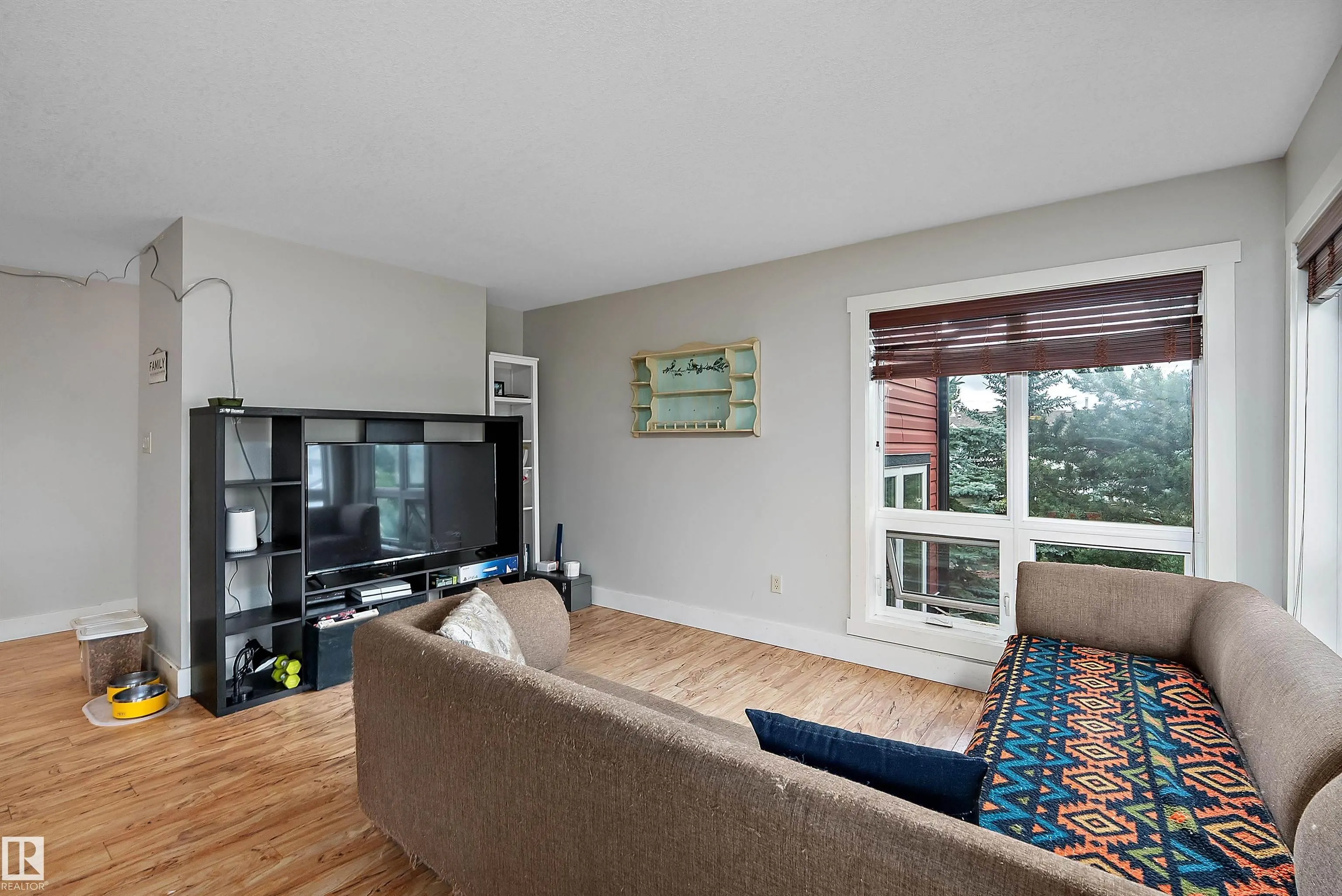 203 GRAYBRIAR Green