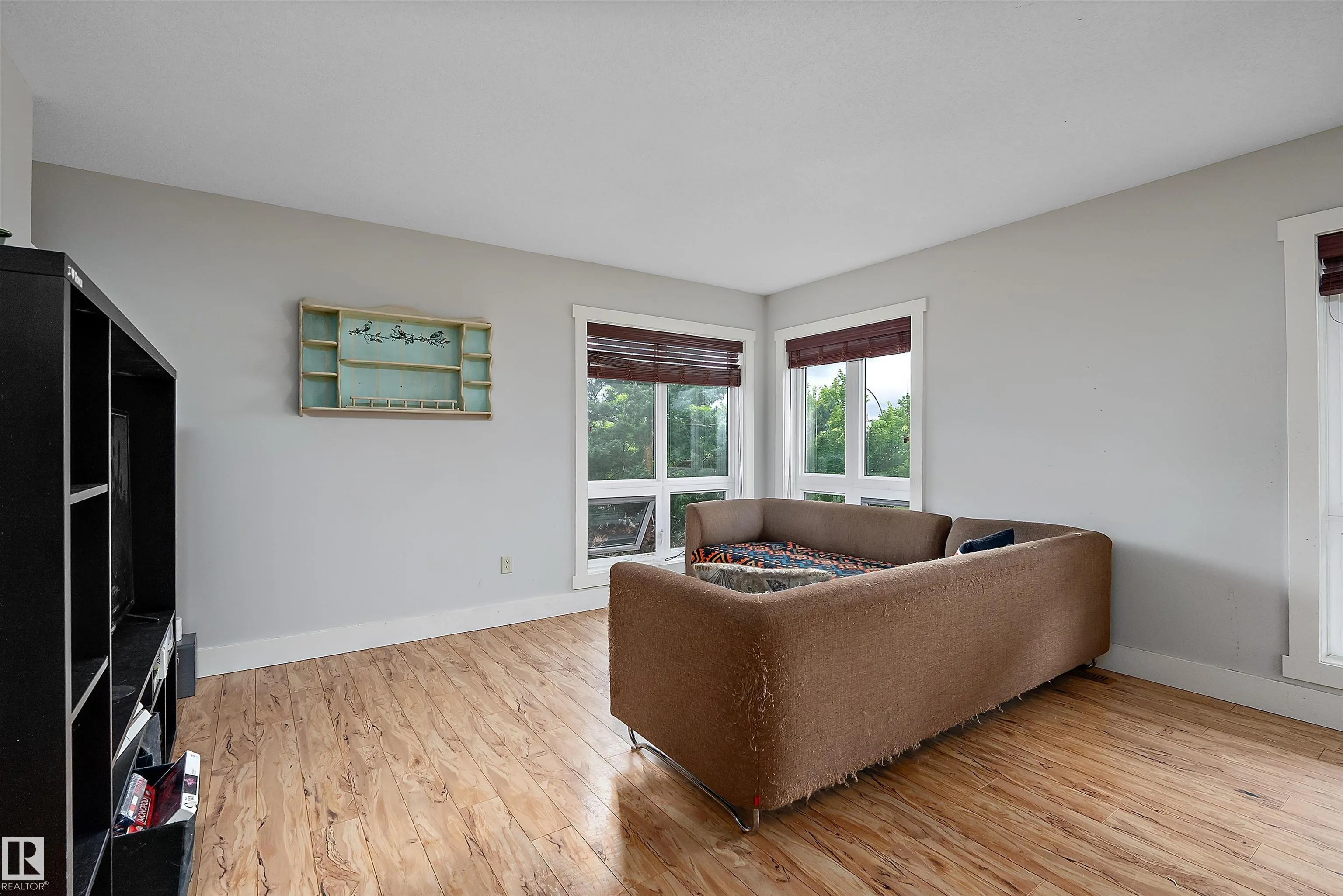 203 GRAYBRIAR Green