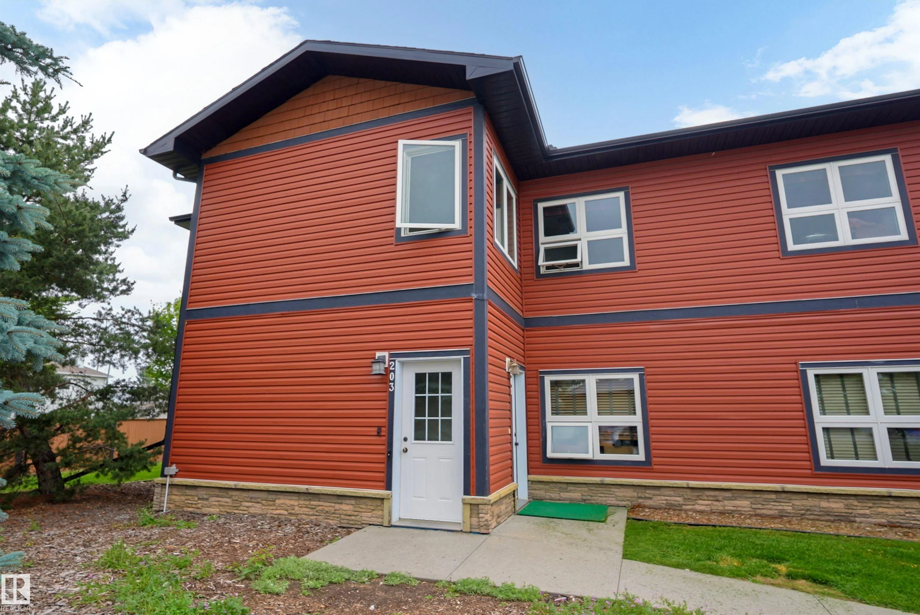 203 GRAYBRIAR Green