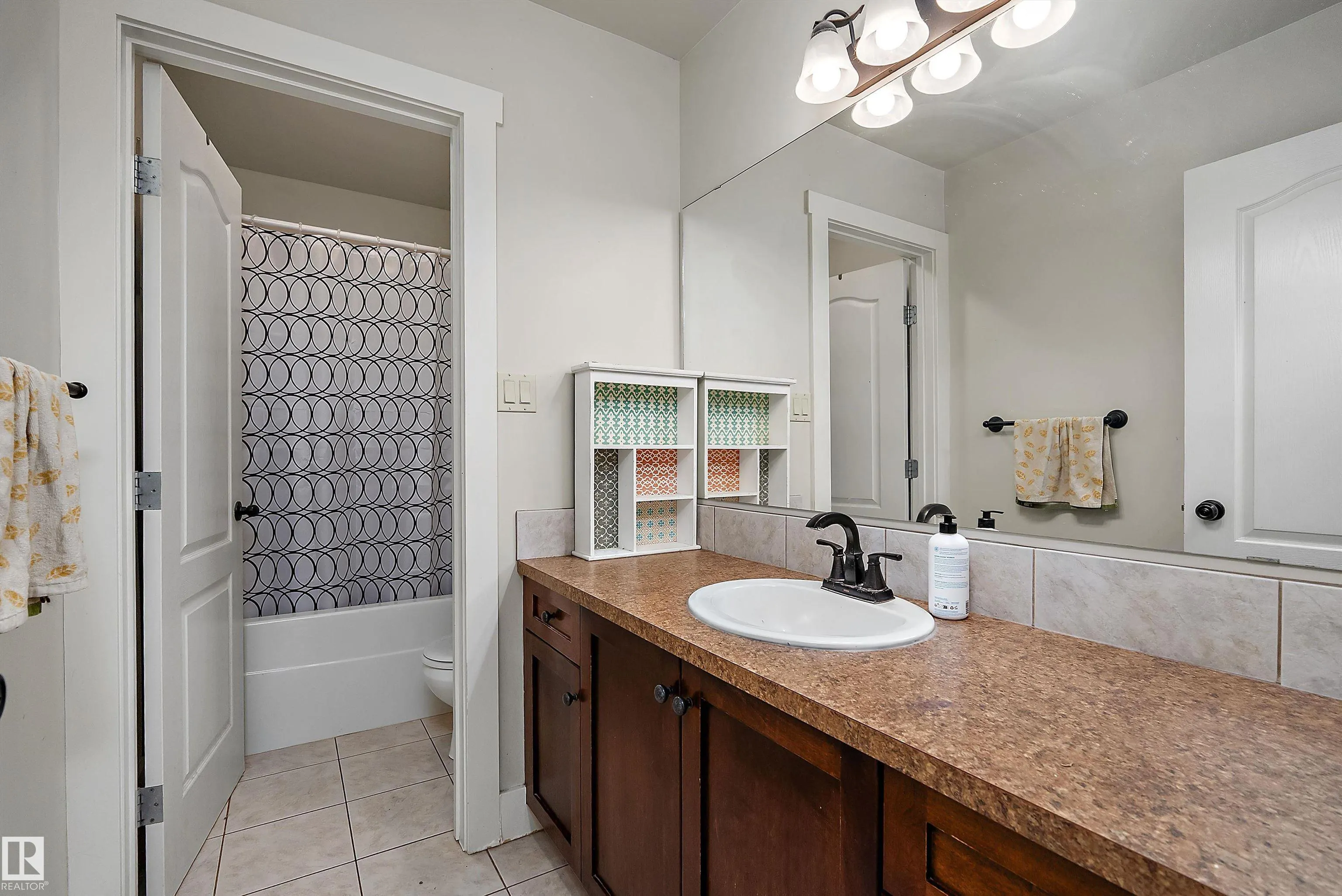203 GRAYBRIAR Green