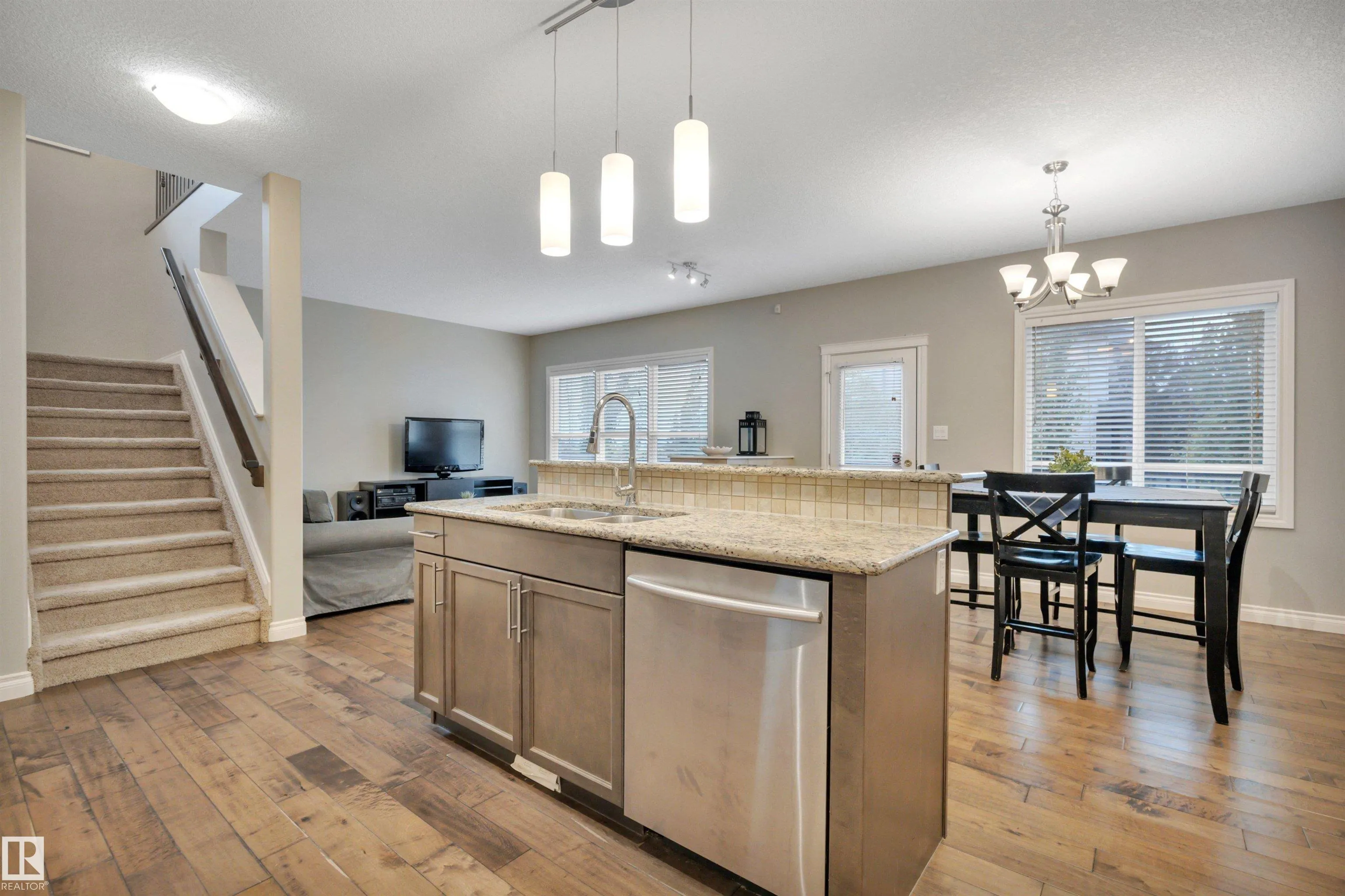 208 BRIDGEPORT Close