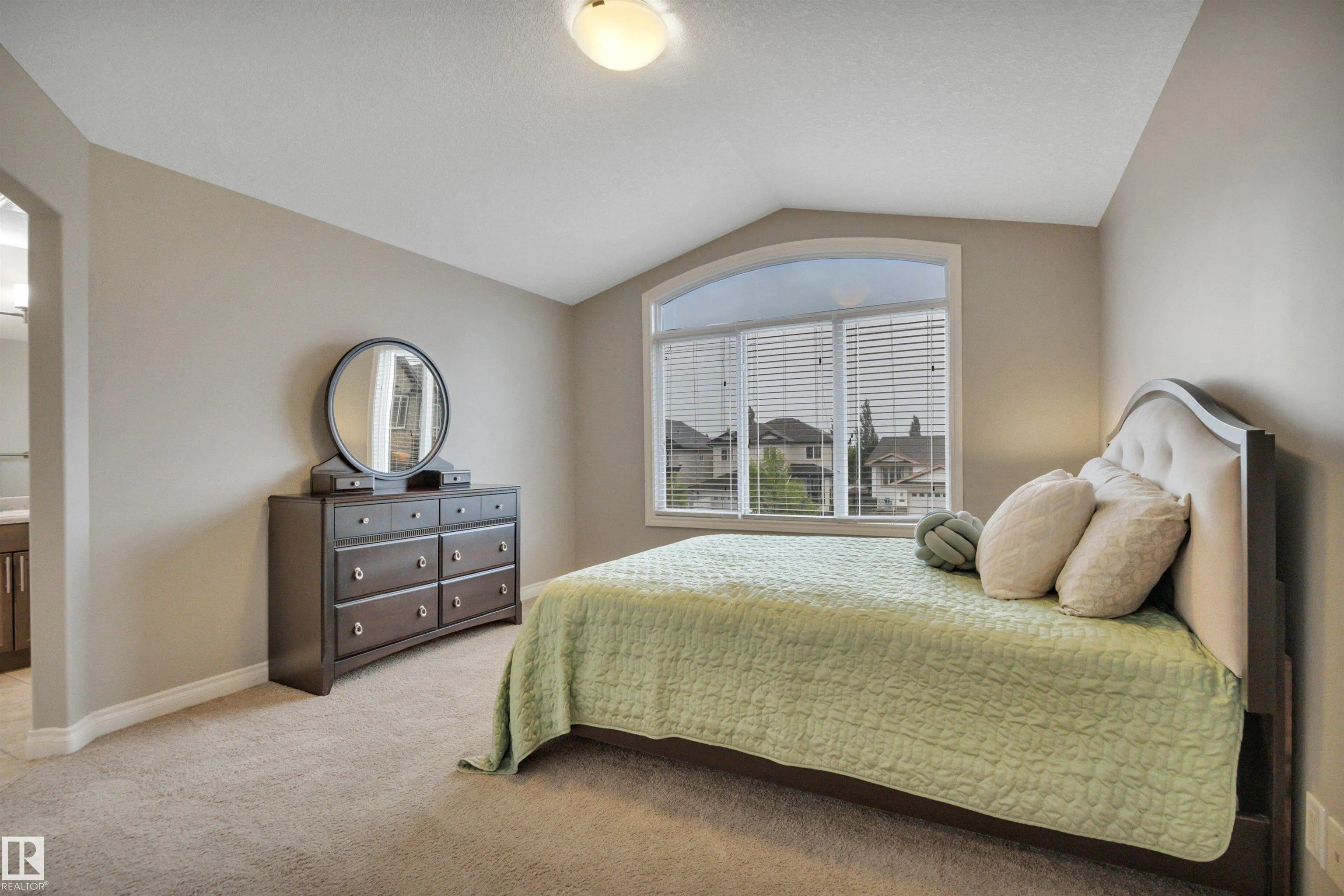 208 BRIDGEPORT Close