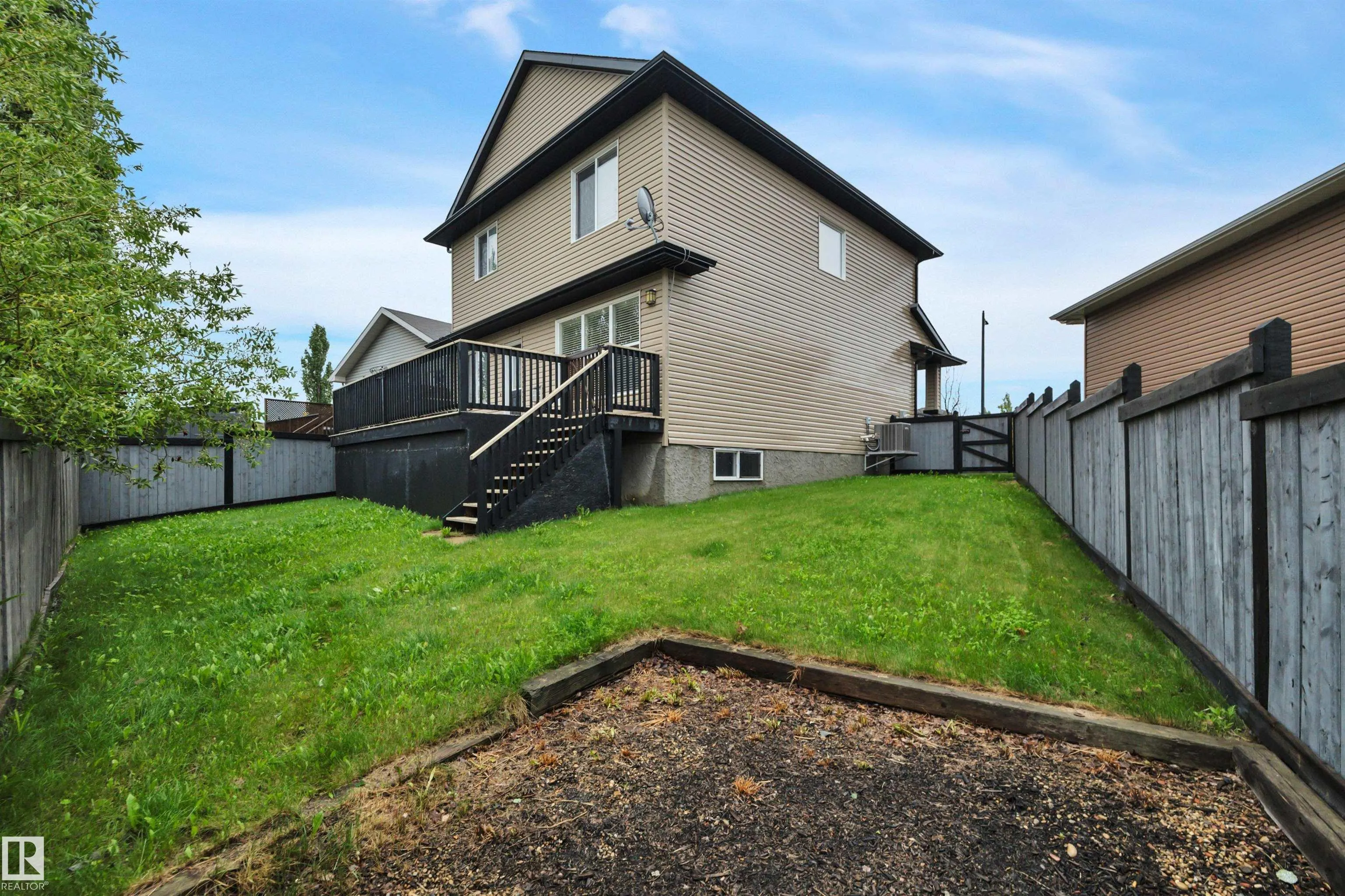 208 BRIDGEPORT Close