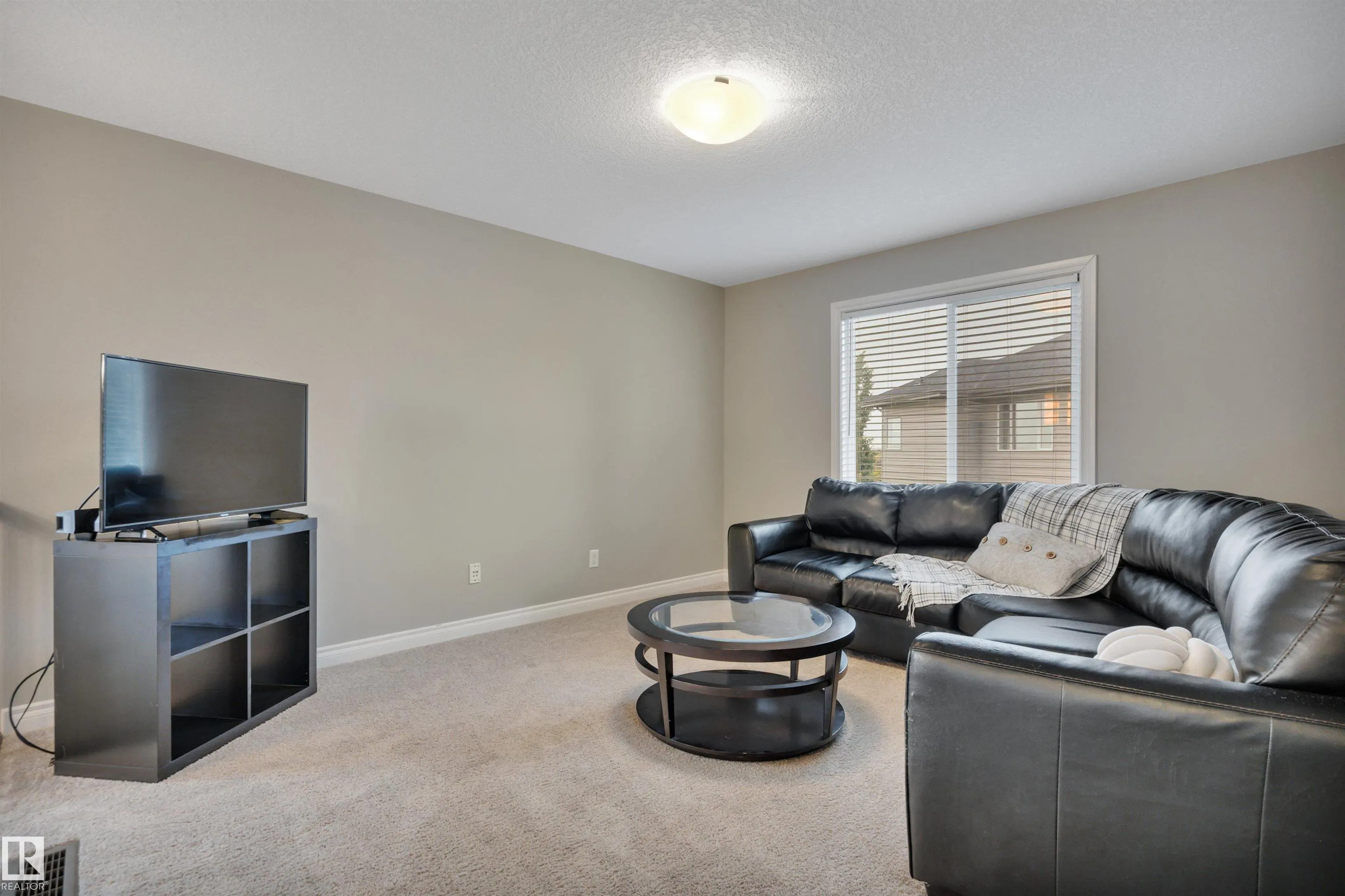 208 BRIDGEPORT Close