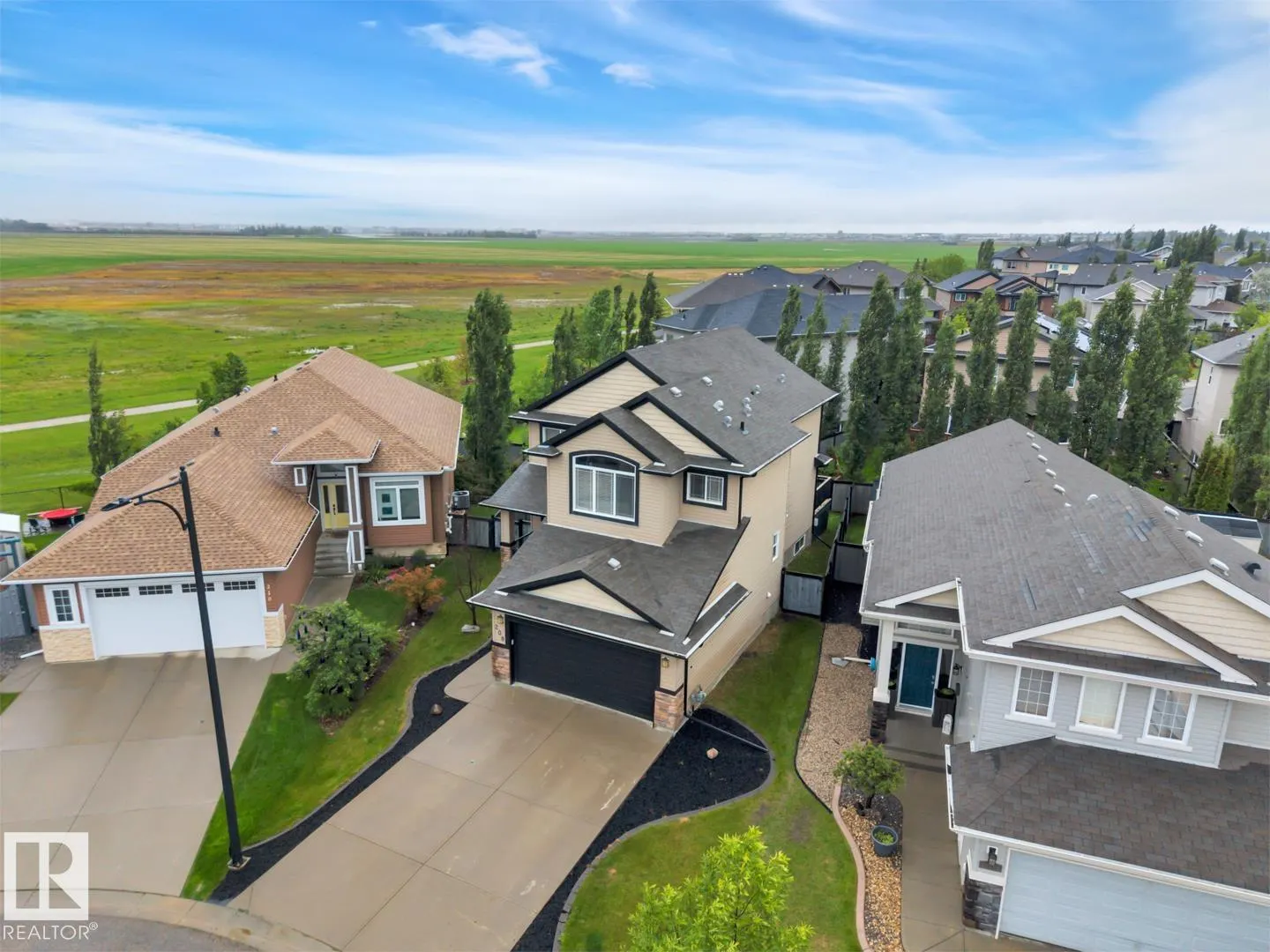 208 BRIDGEPORT Close