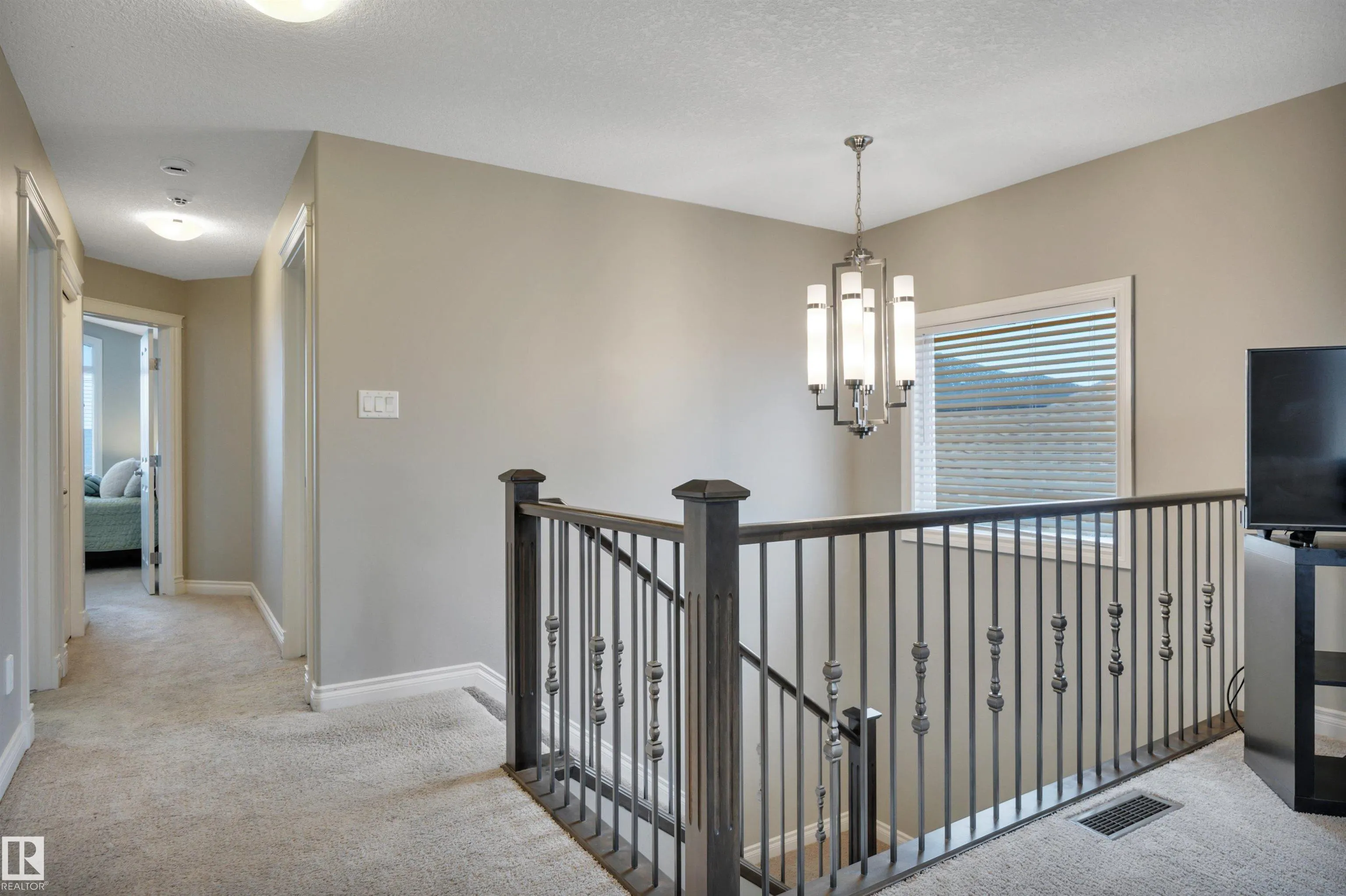 208 BRIDGEPORT Close