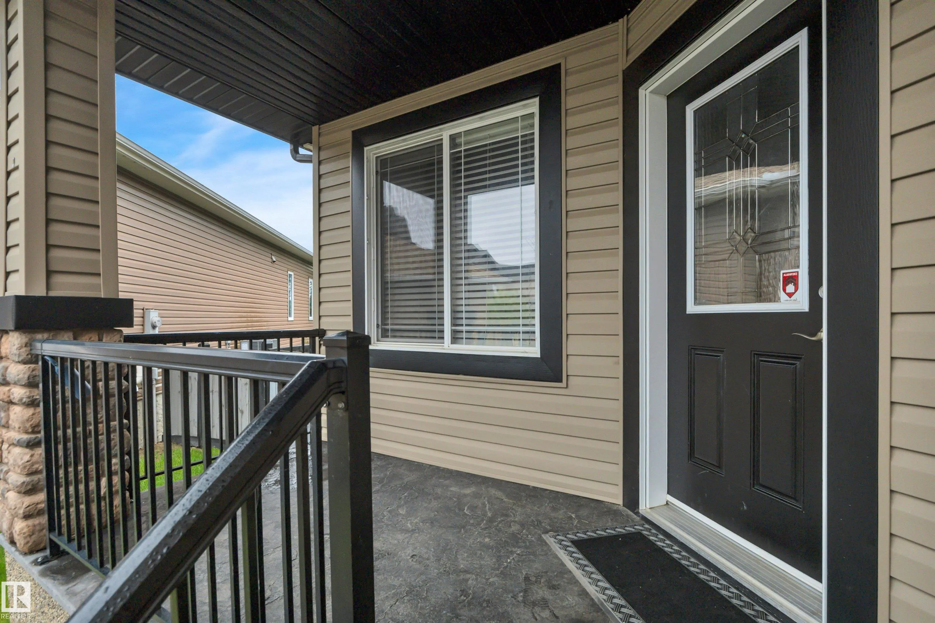 208 BRIDGEPORT Close