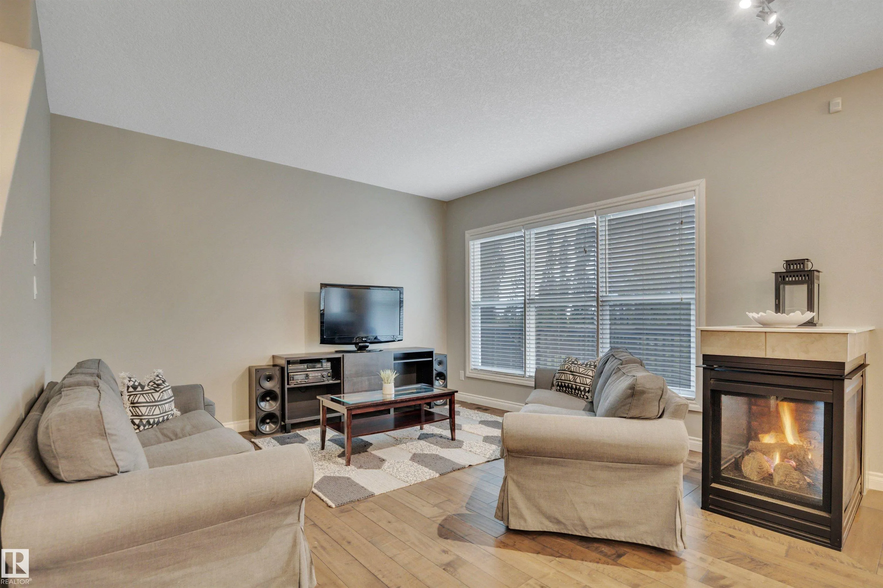 208 BRIDGEPORT Close