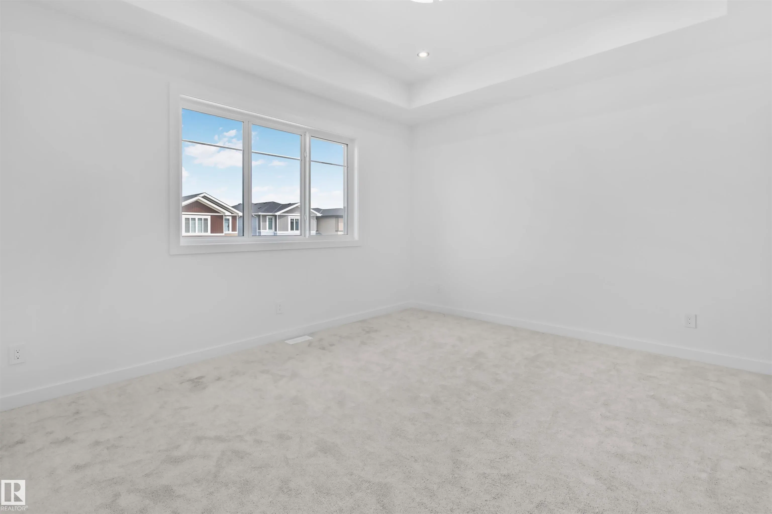 324 ROBERTS Wynd