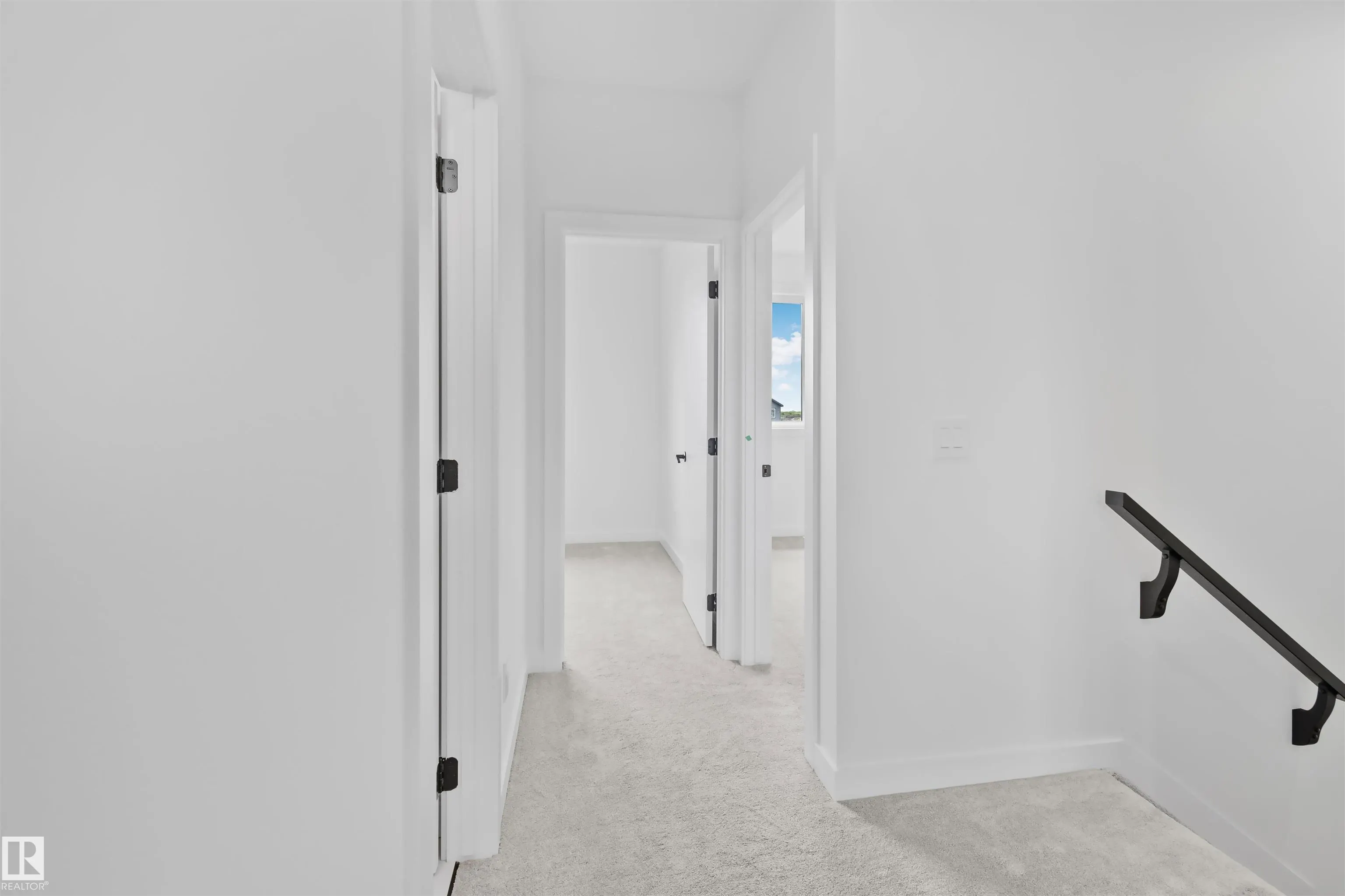 324 ROBERTS Wynd