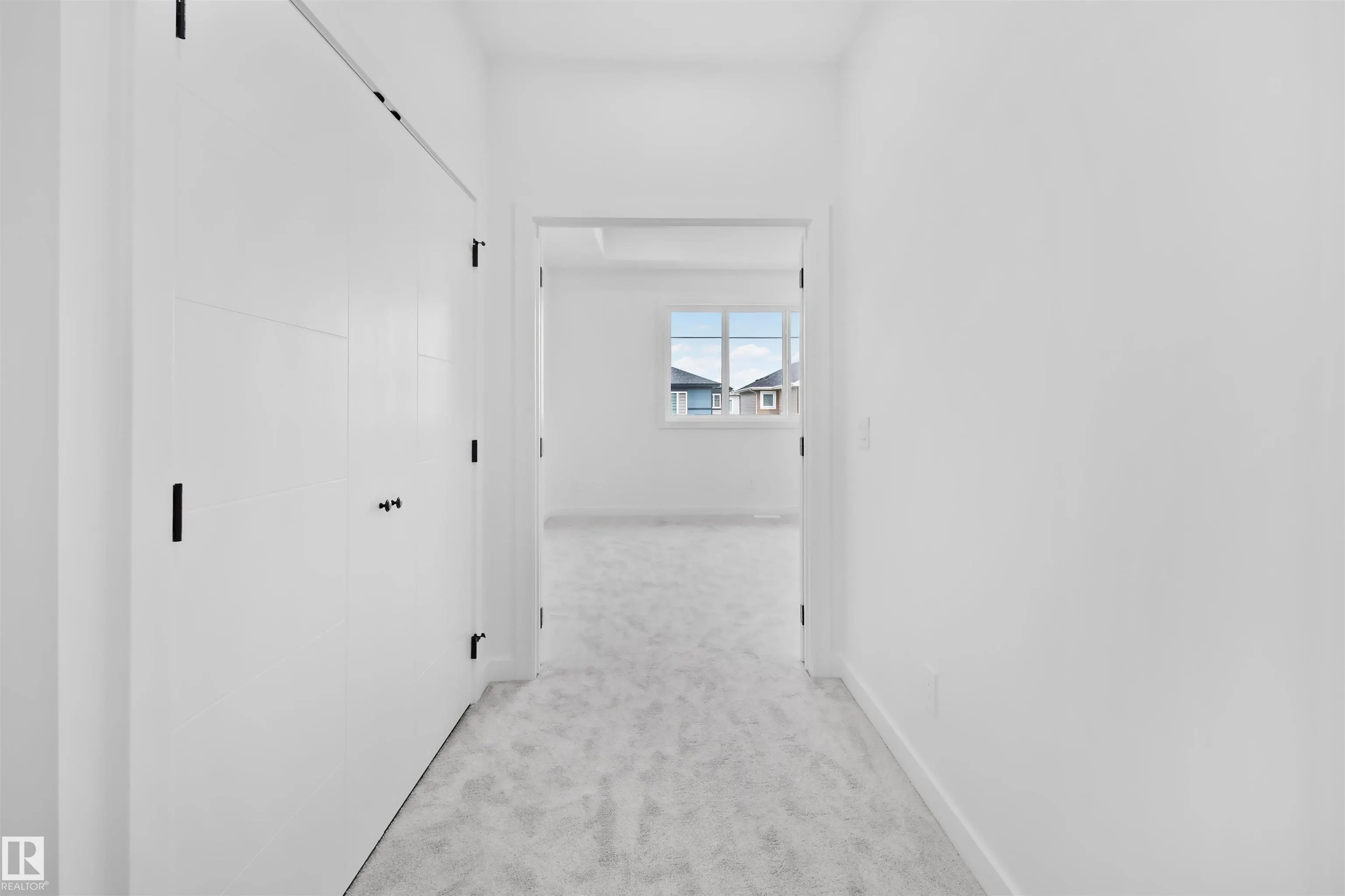 324 ROBERTS Wynd