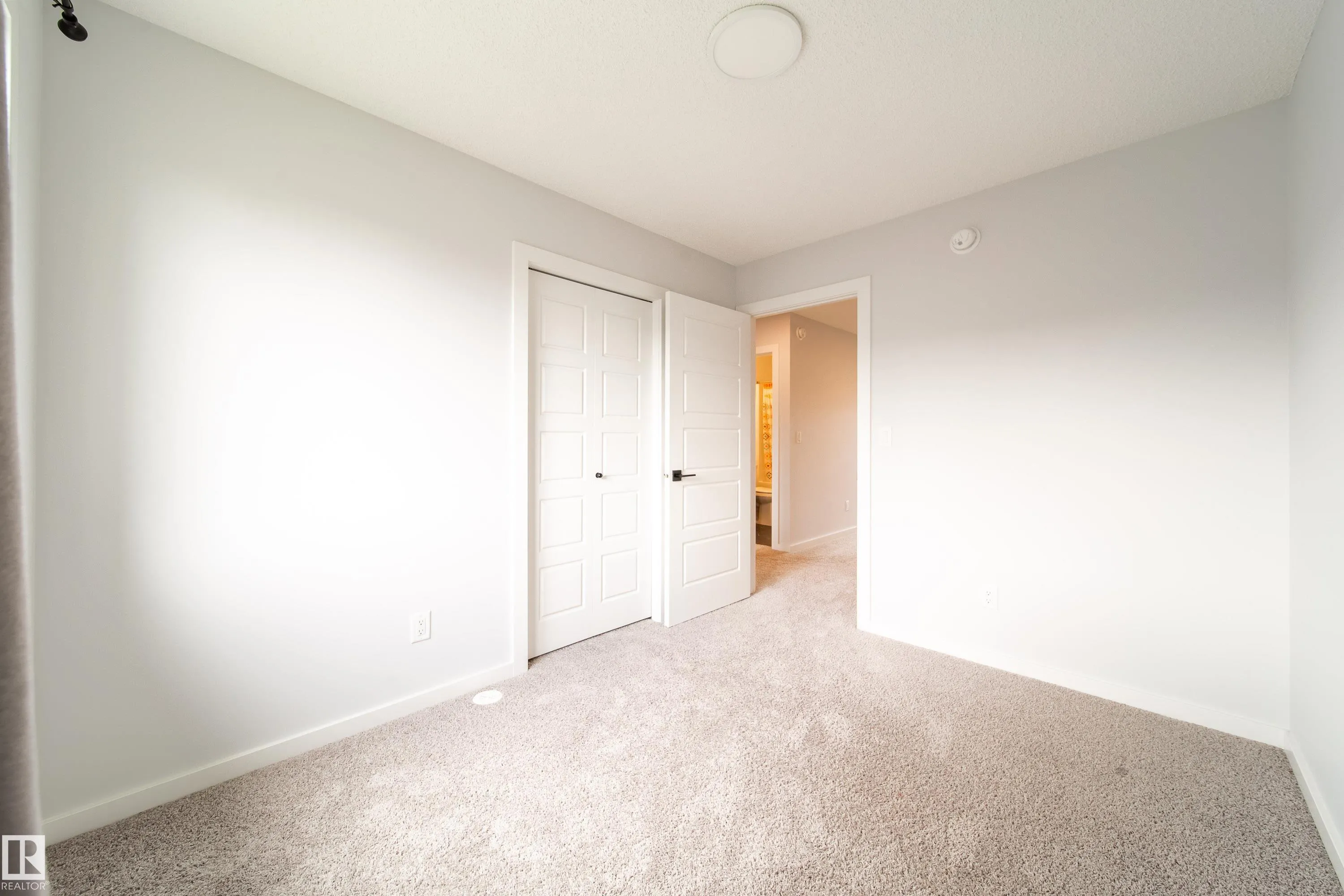 7109 Chivers Close