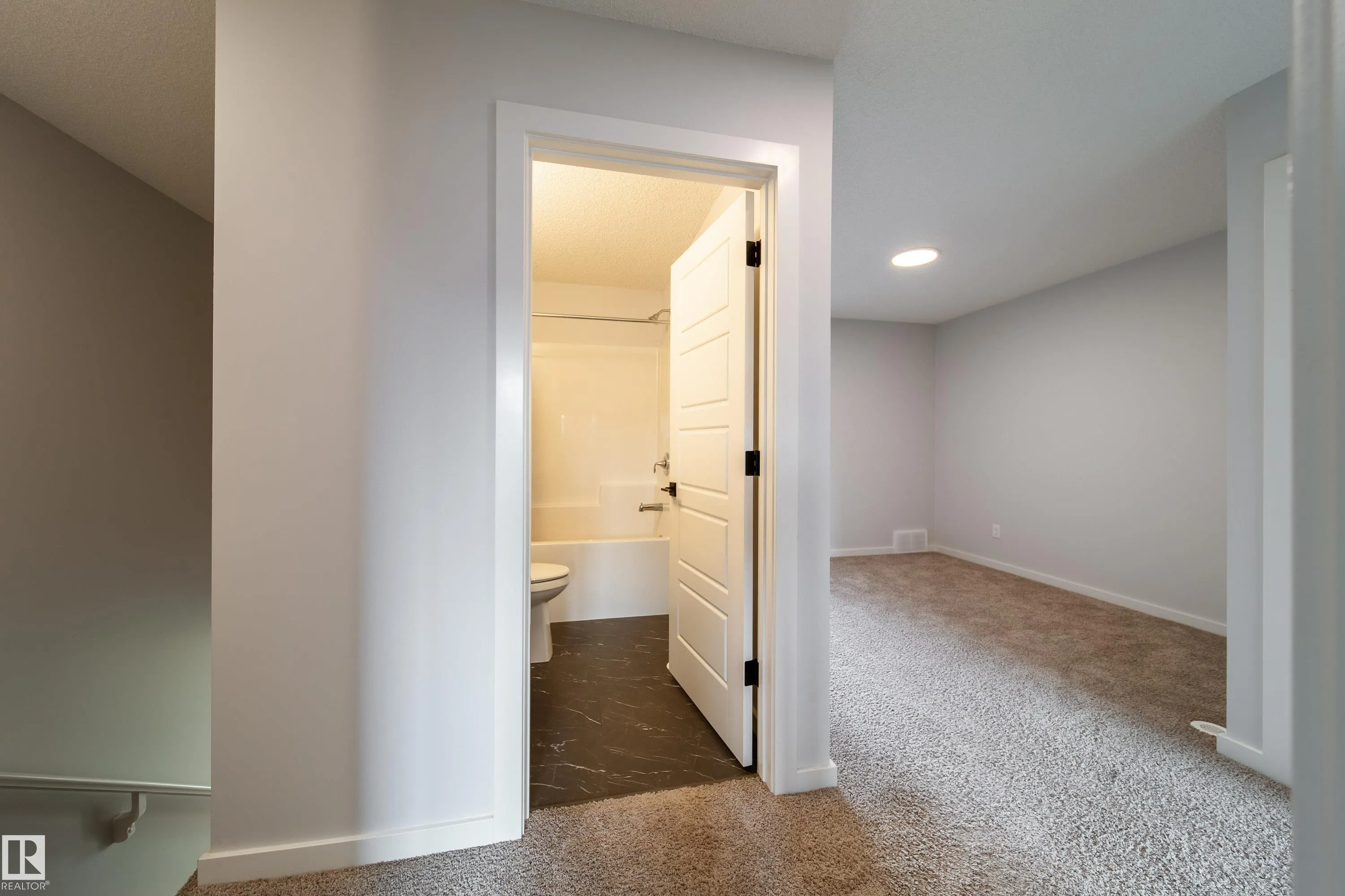 7109 Chivers Close
