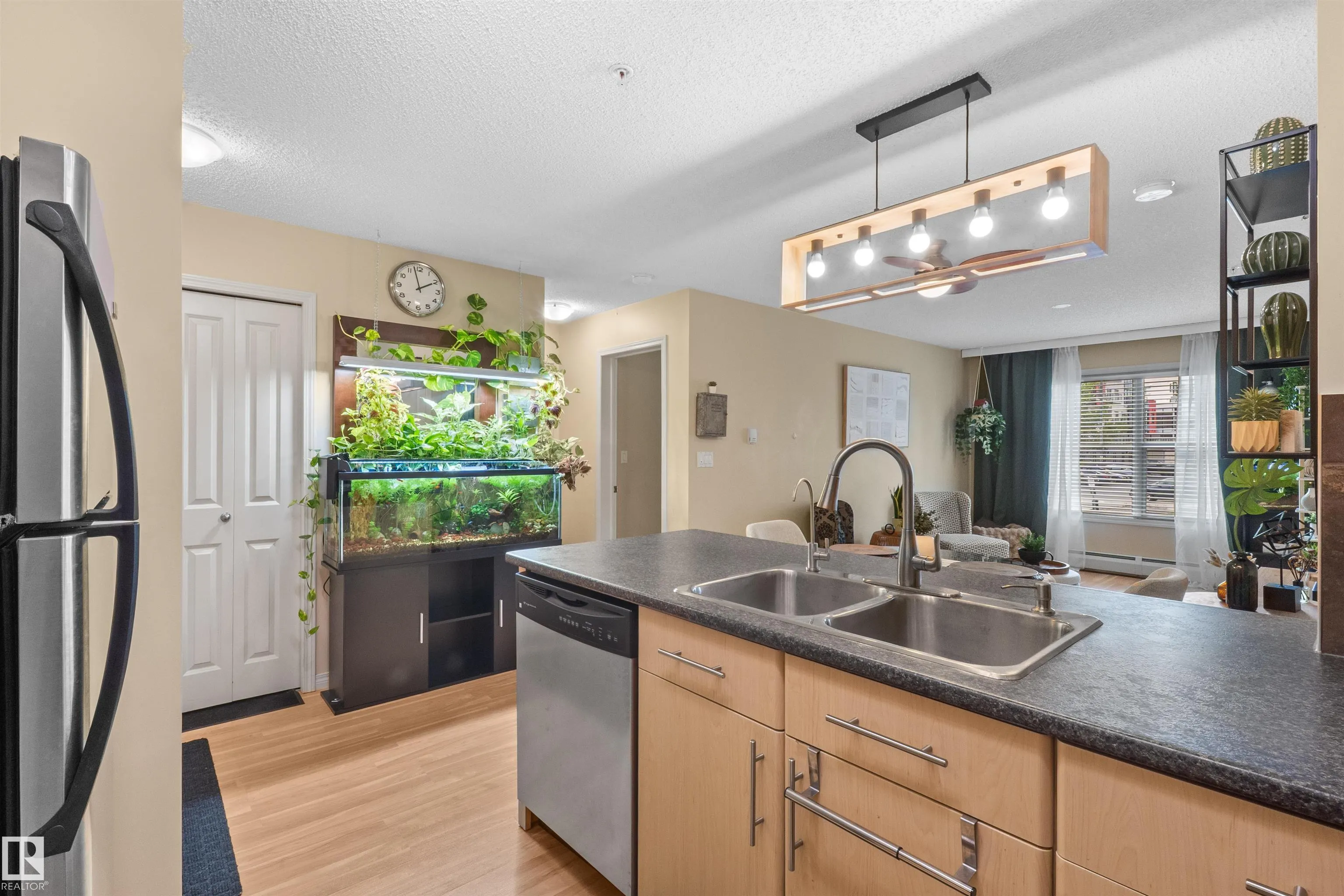 #209 103 Ambleside Drive