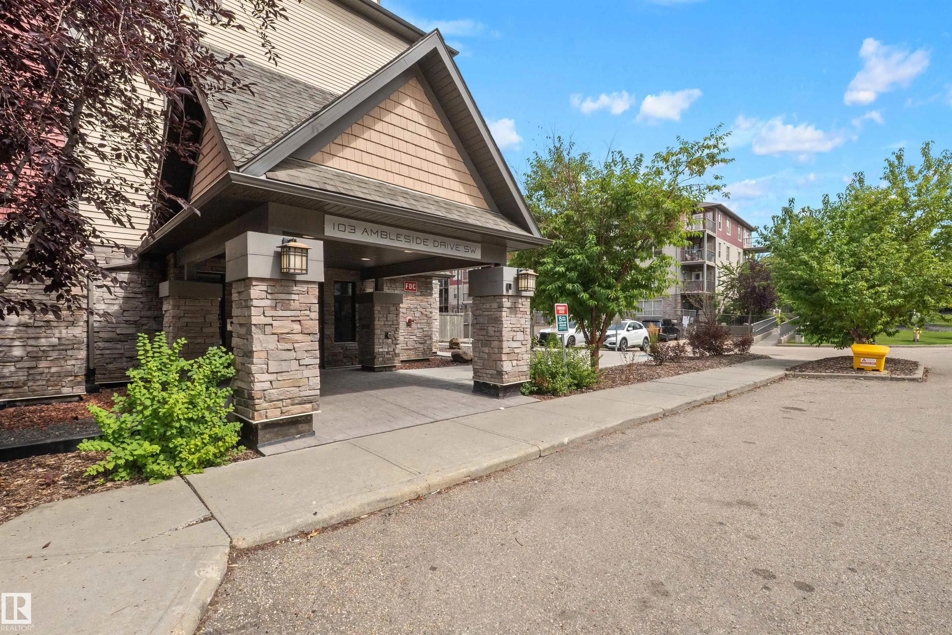 #209 103 Ambleside Drive