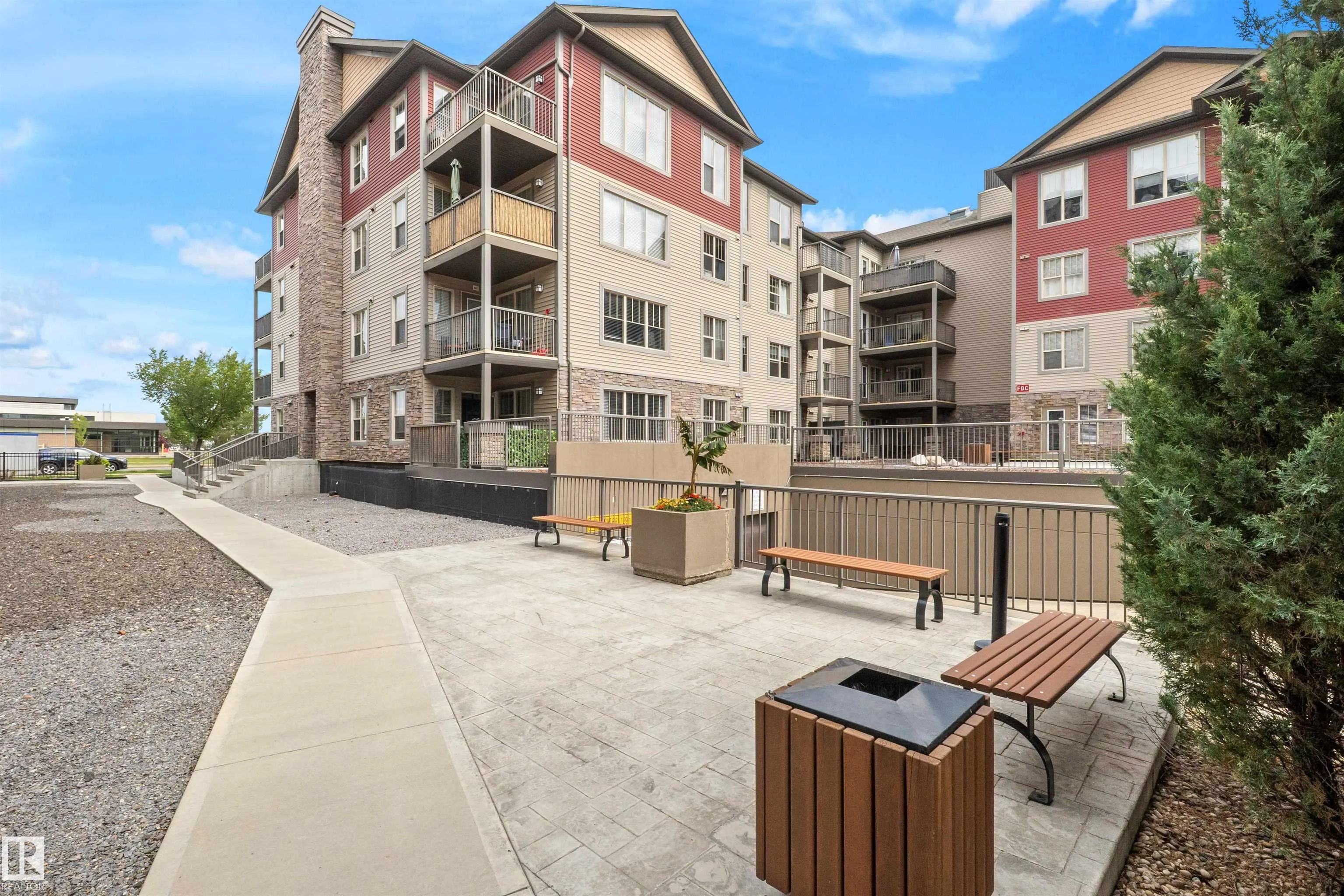 #209 103 Ambleside Drive