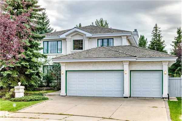 209 CARMICHAEL Close