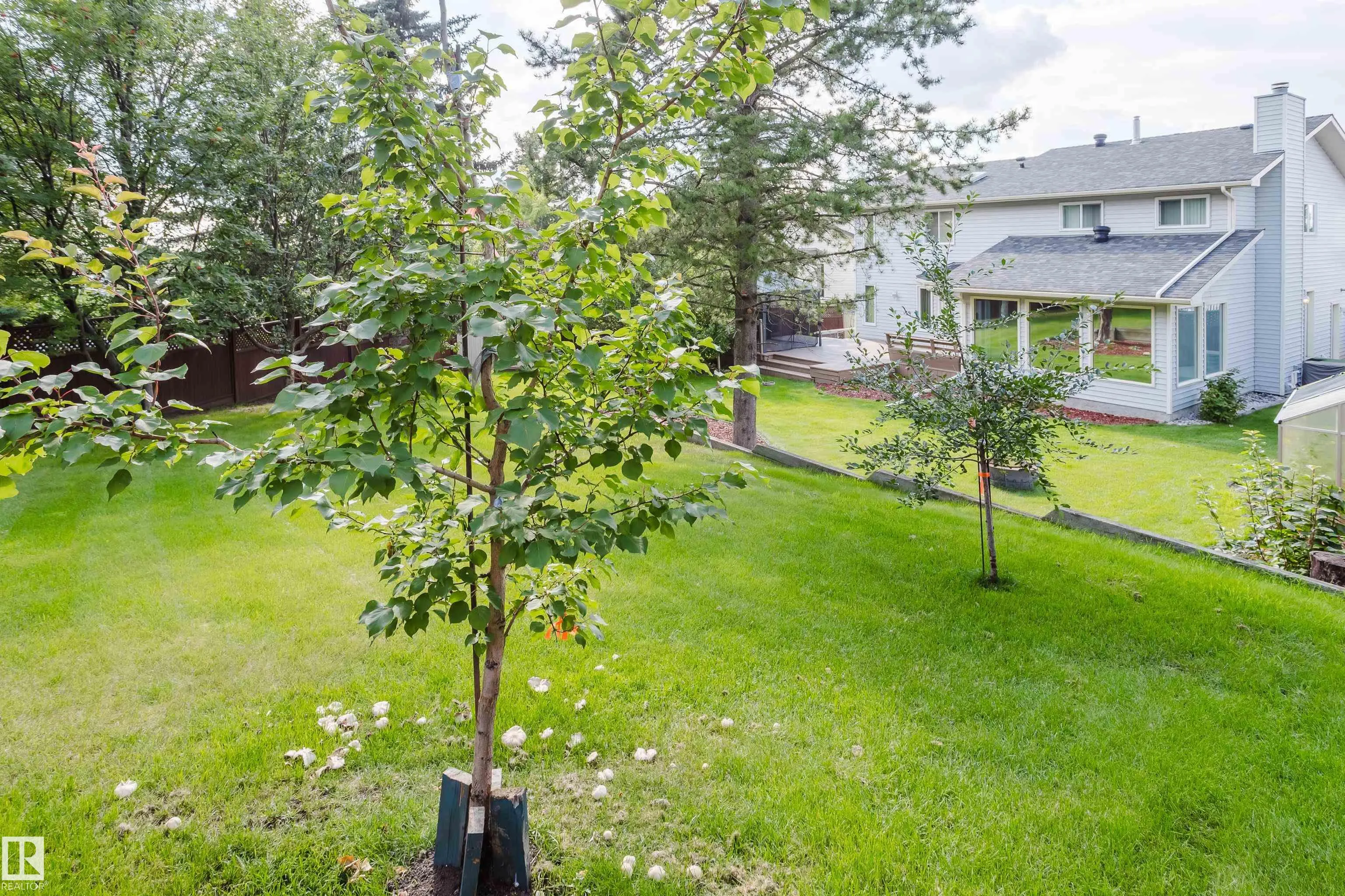 7 HILLTOP Crescent