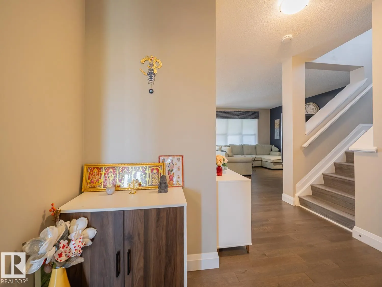 121 SUNWOOD BAY