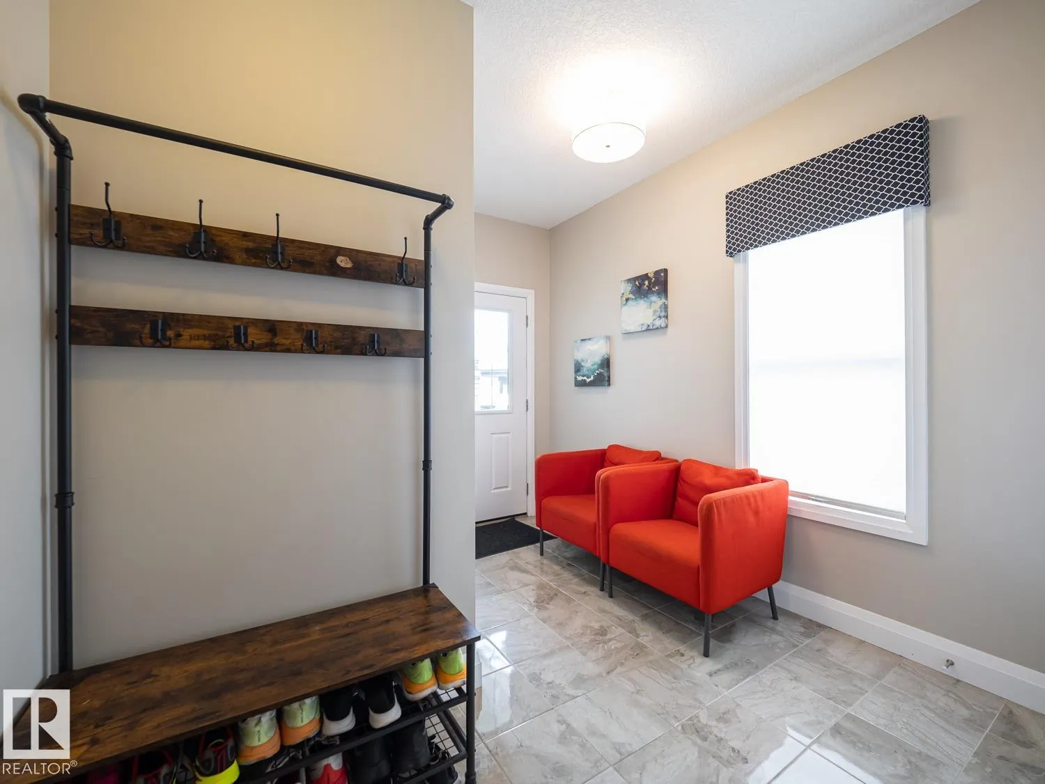 121 SUNWOOD BAY
