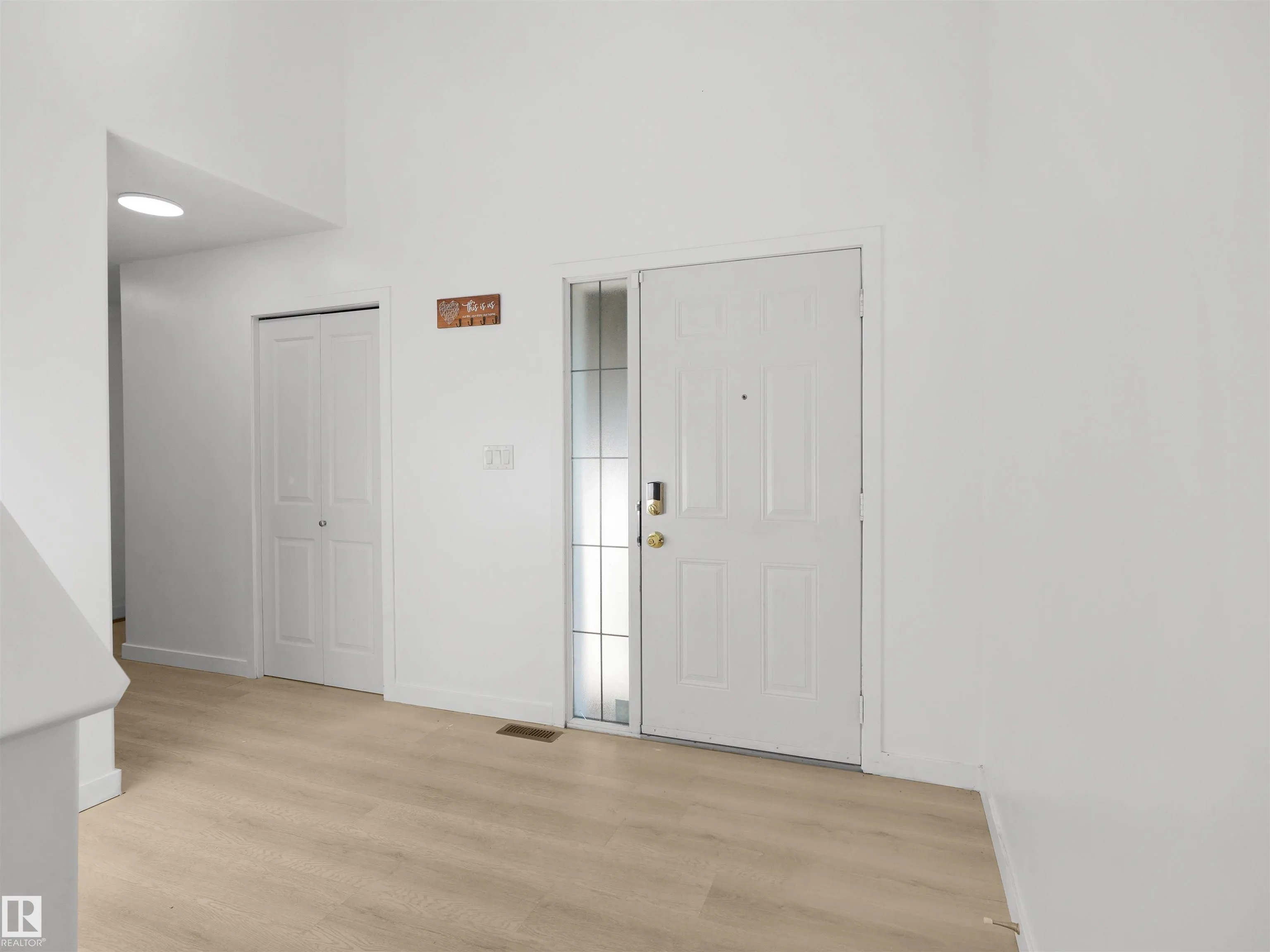 4808 34 Ave