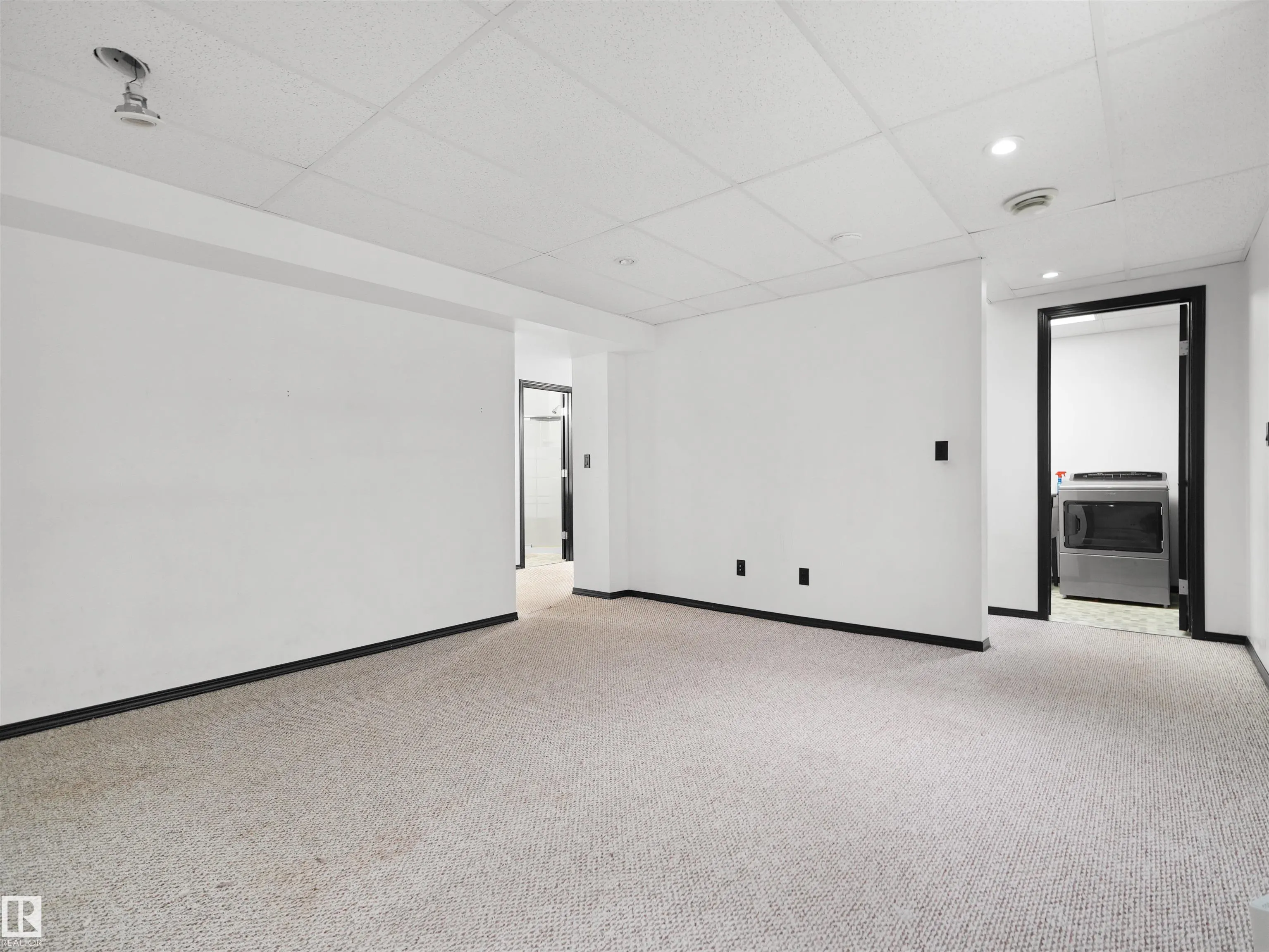 4808 34 Ave
