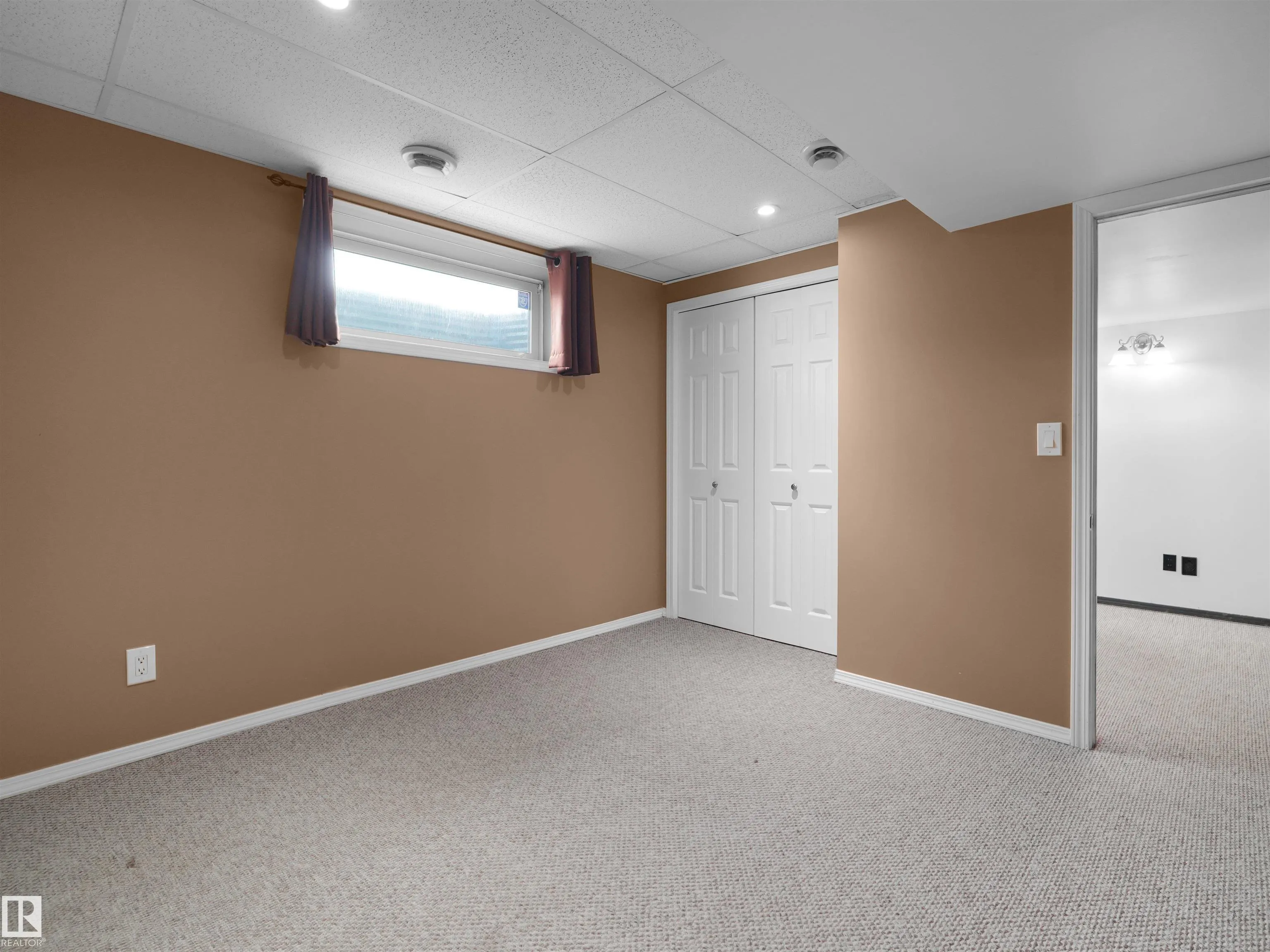 4808 34 Ave