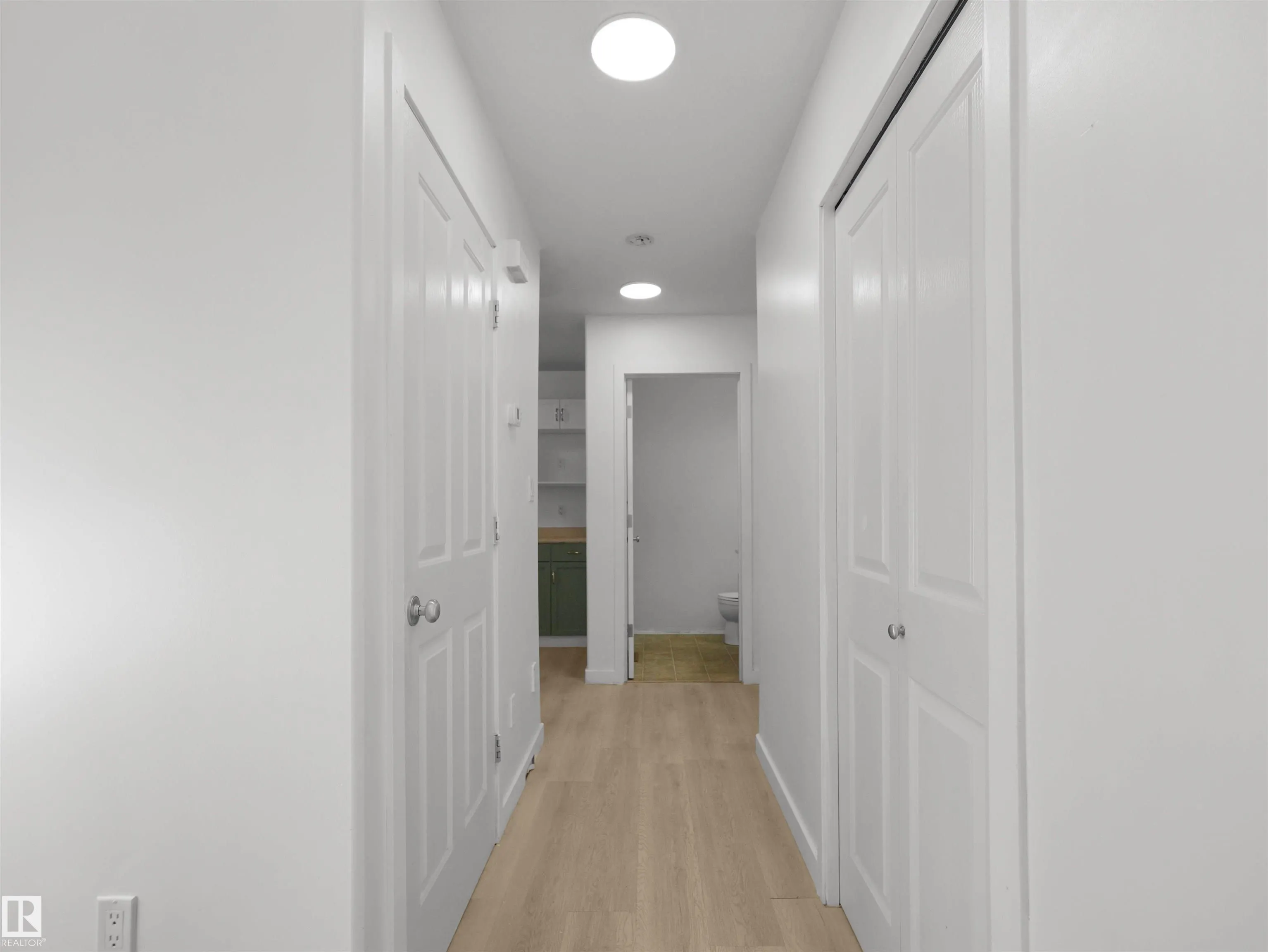 4808 34 Ave