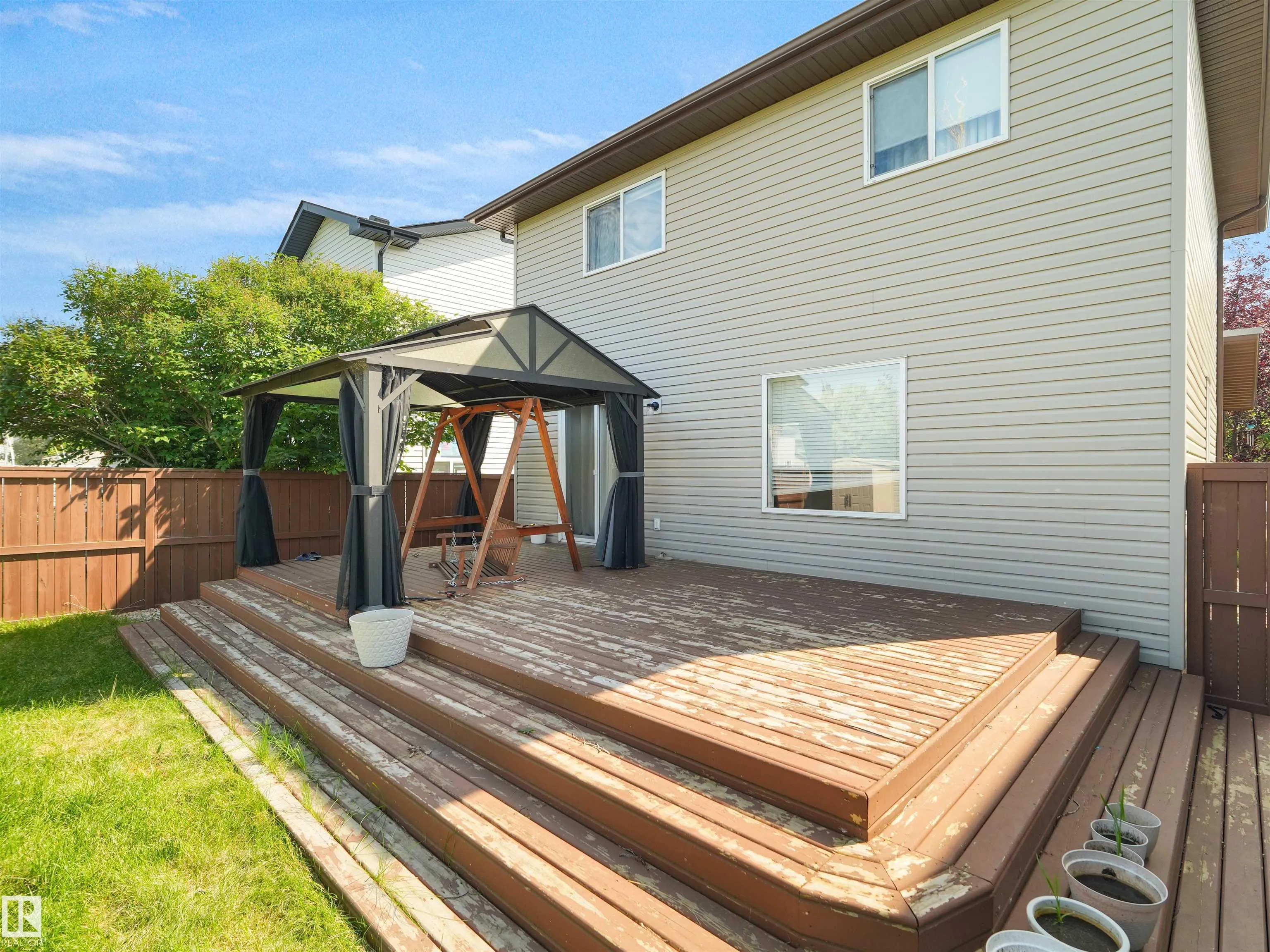 4808 34 Ave