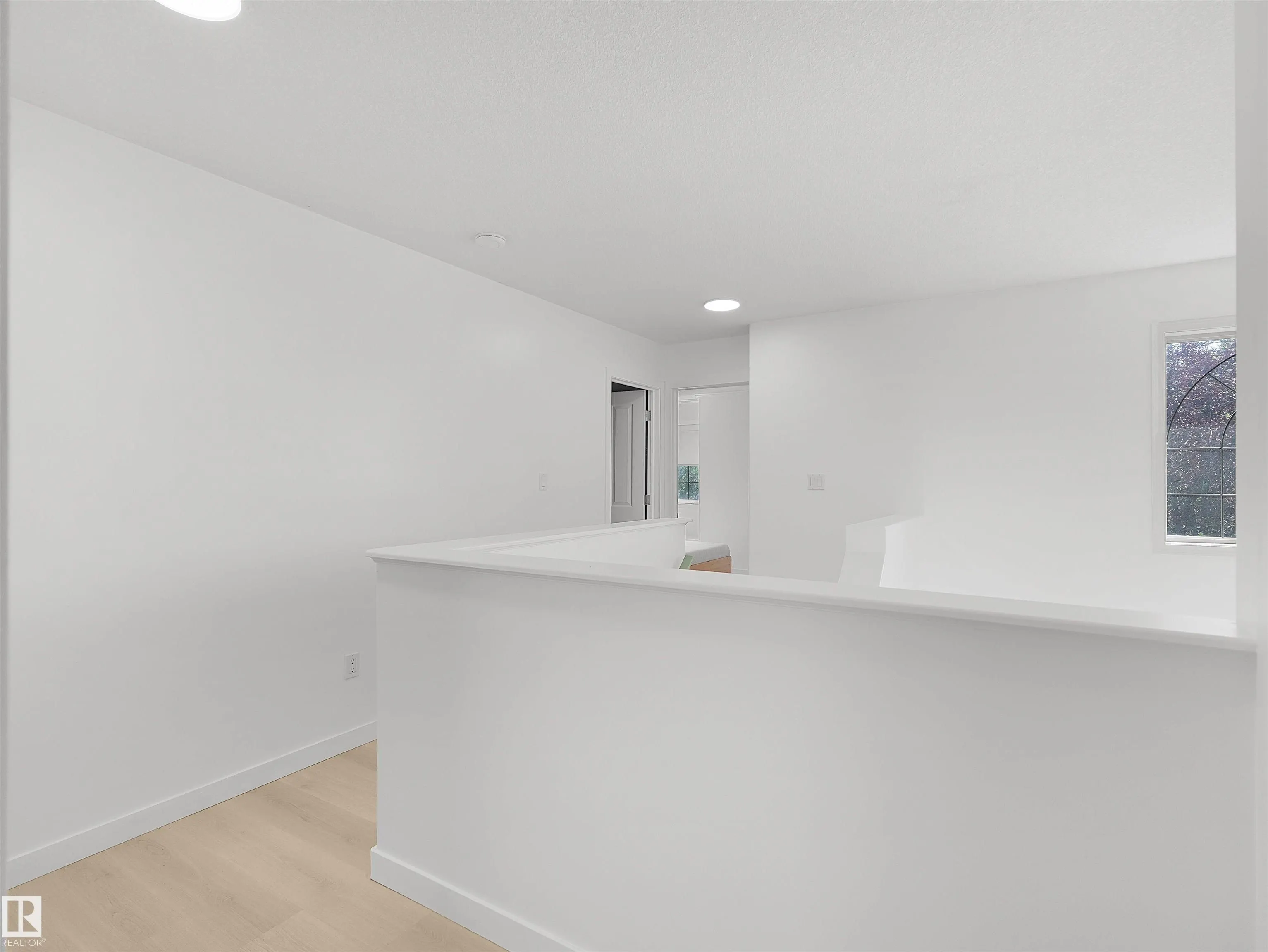 4808 34 Ave