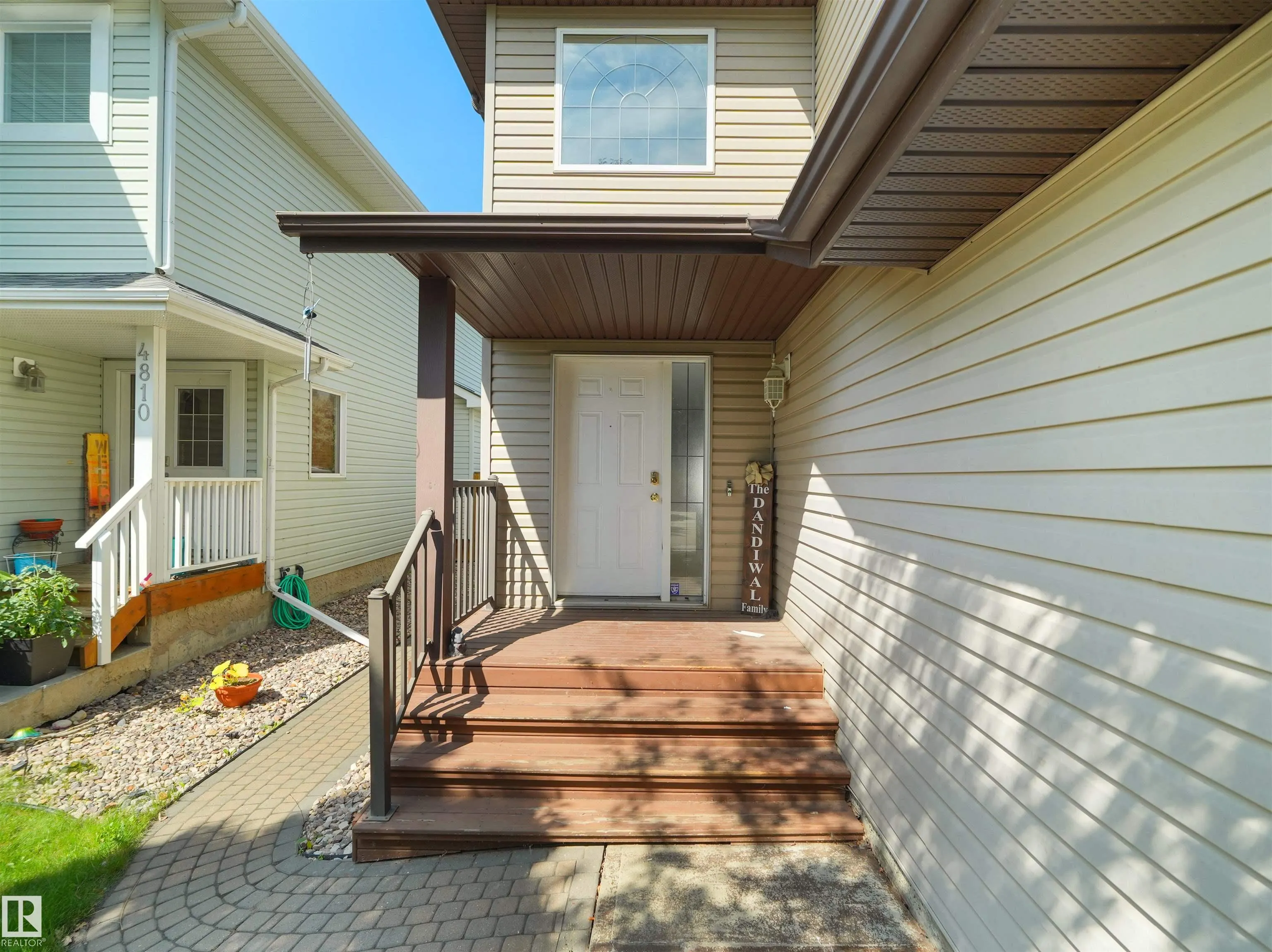 4808 34 Ave