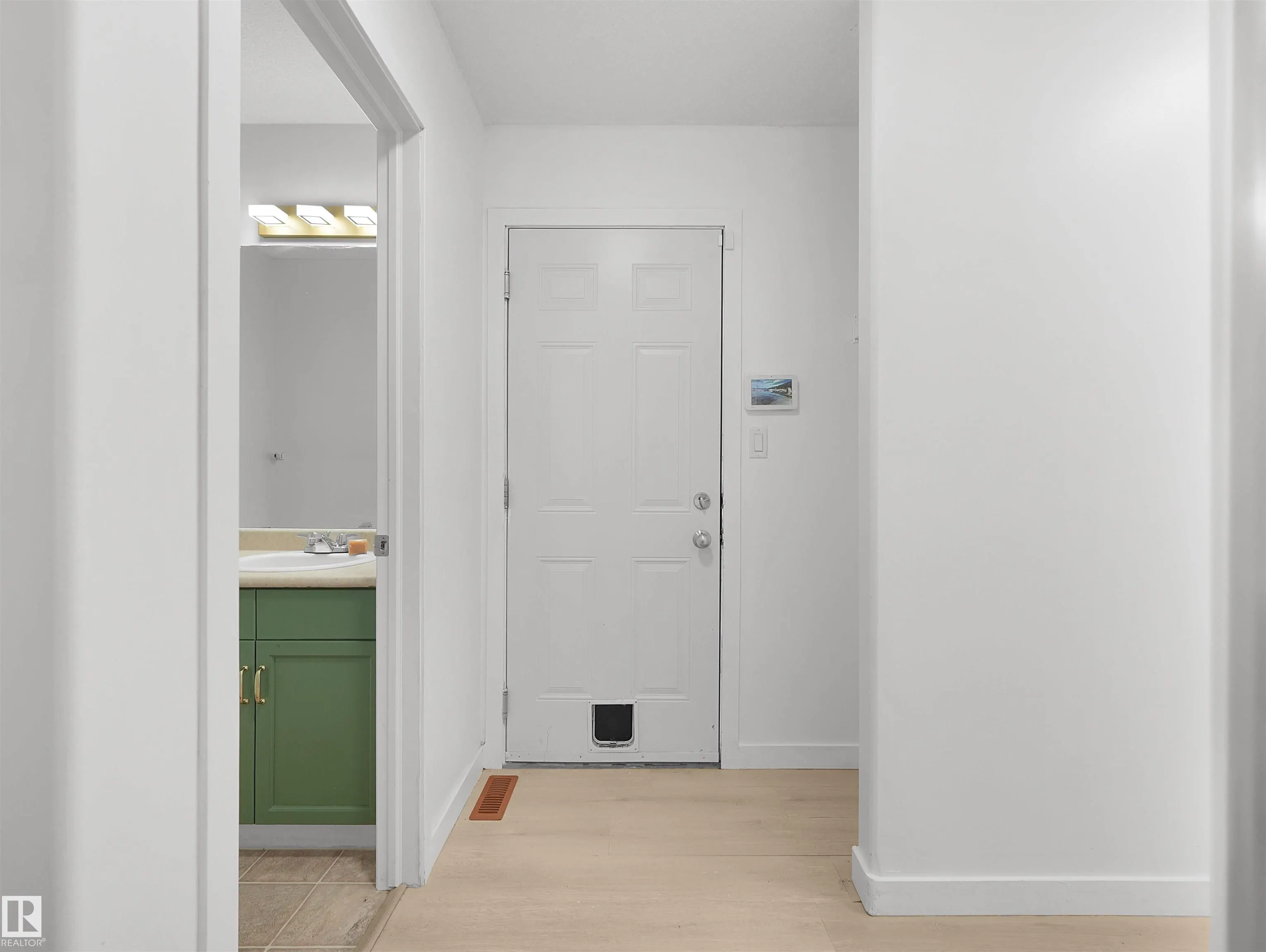 4808 34 Ave