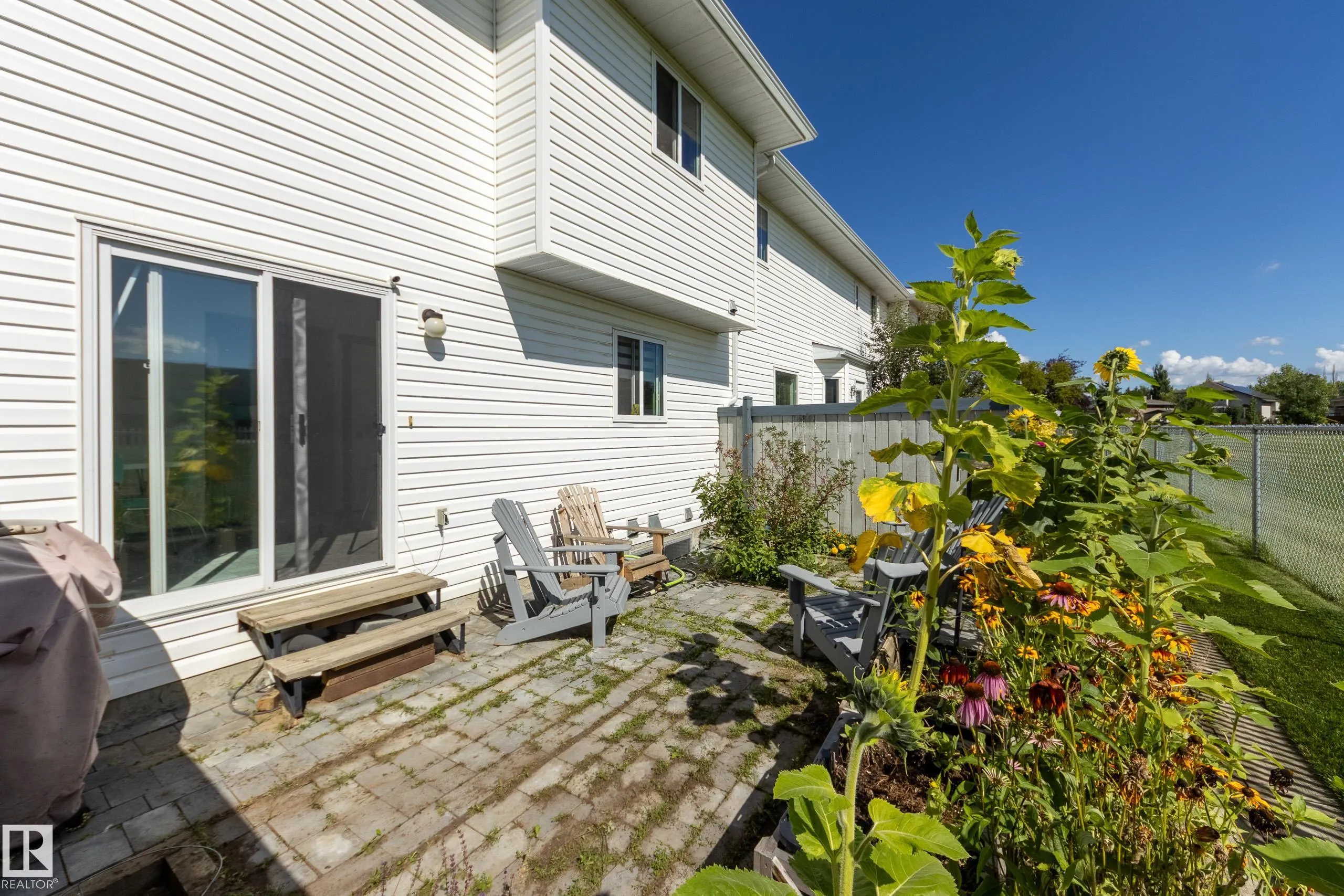 15 Ritchie Way