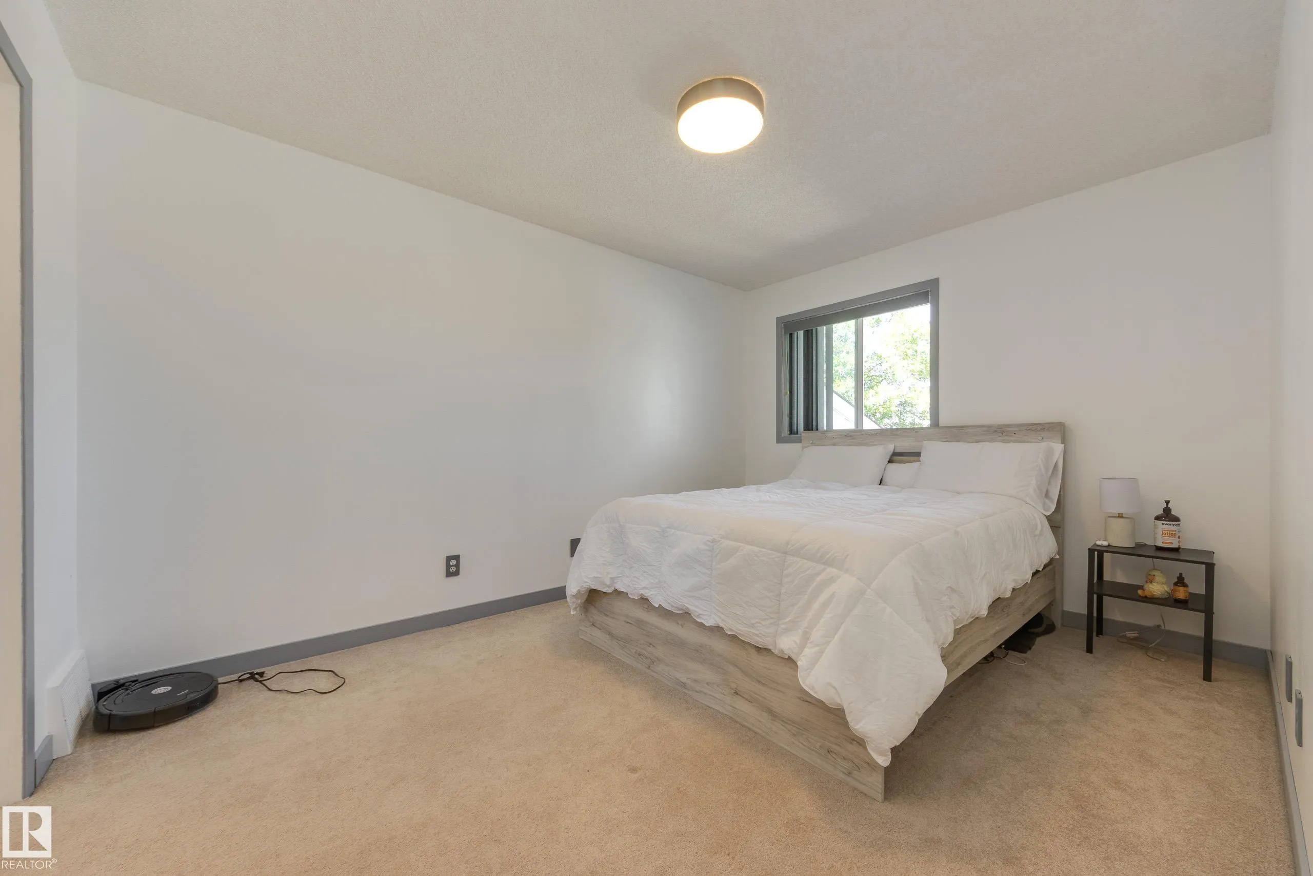 15 Ritchie Way