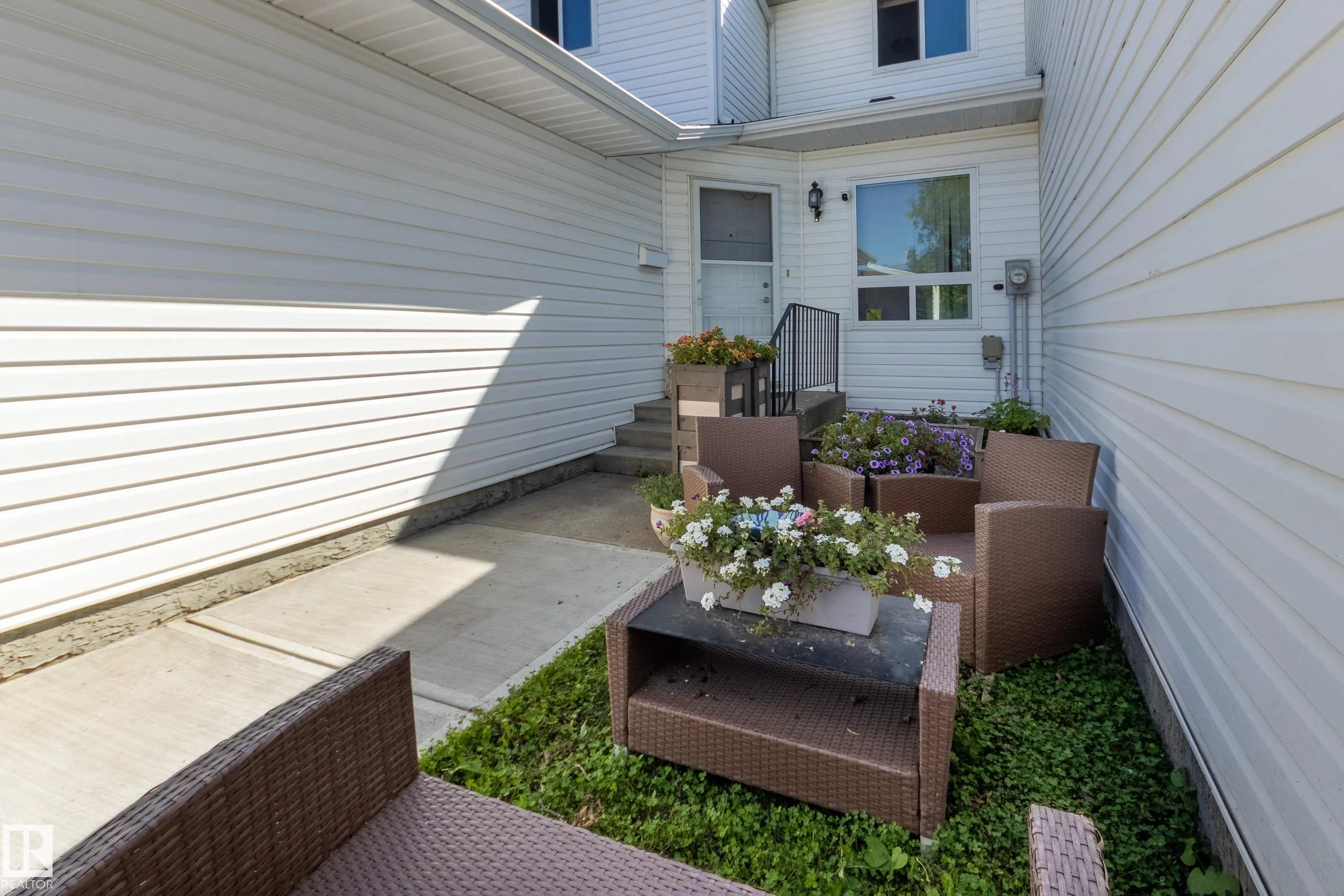 15 Ritchie Way