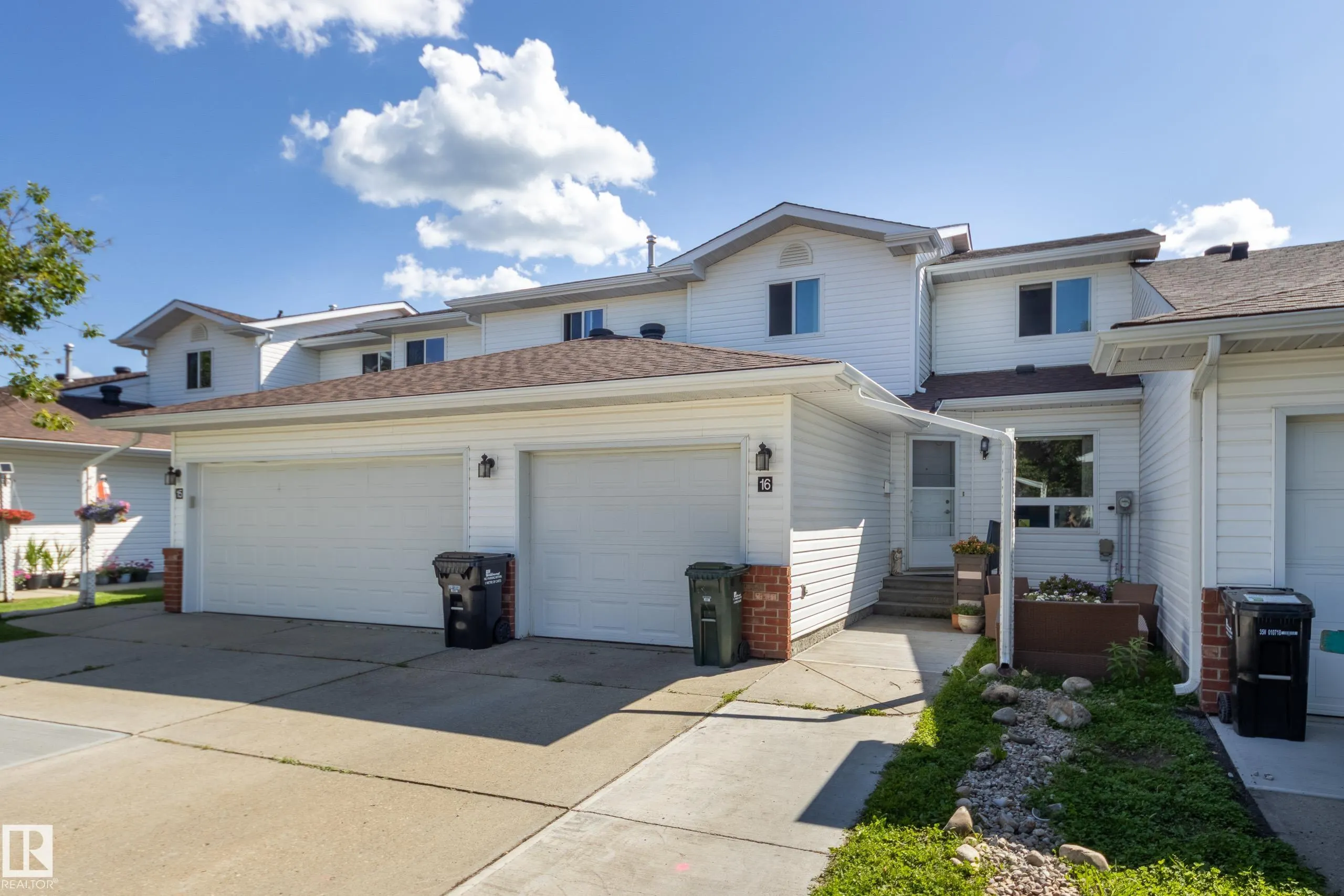 15 Ritchie Way